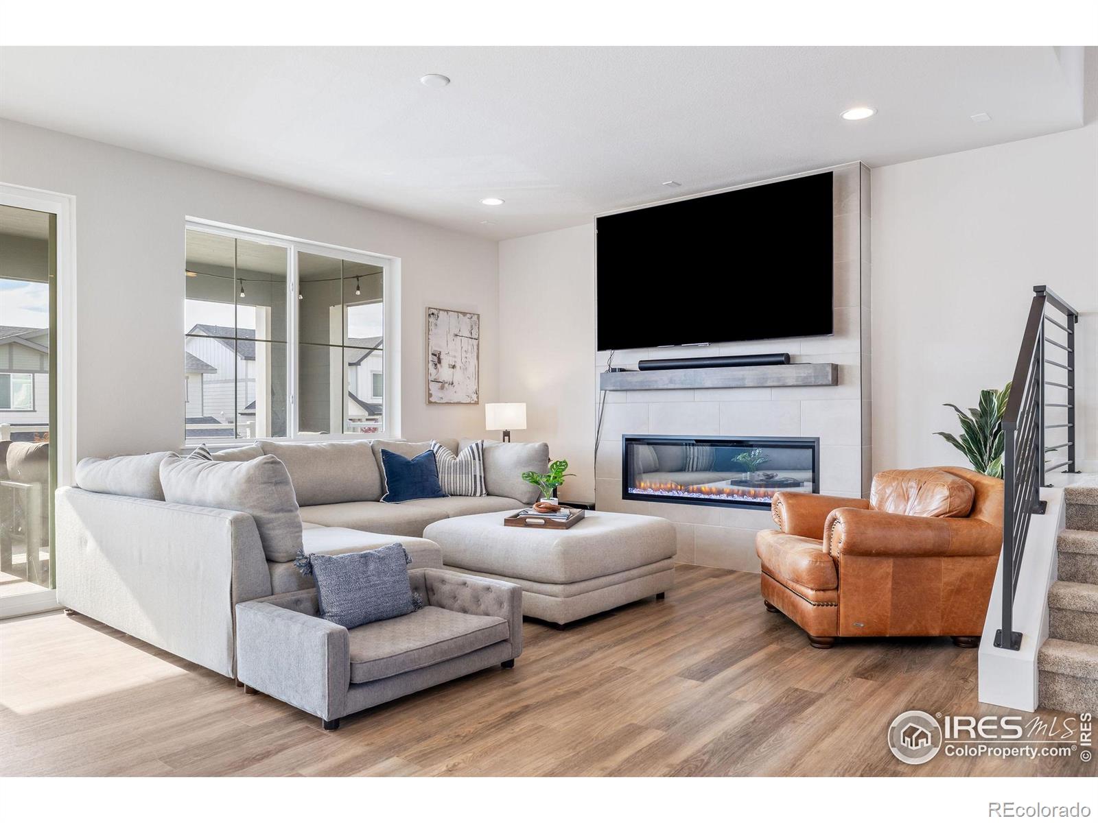 MLS Image #4 for 8421  butte creek street,littleton, Colorado