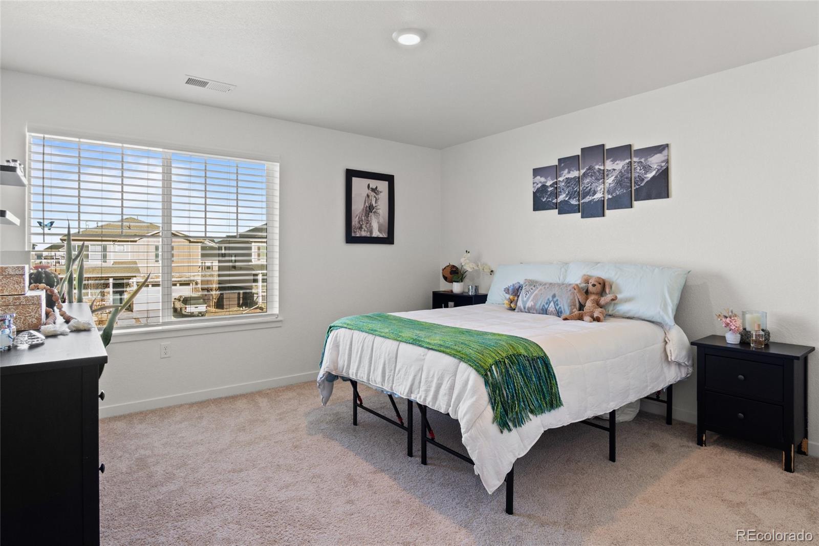 MLS Image #19 for 27436 e byers place,aurora, Colorado