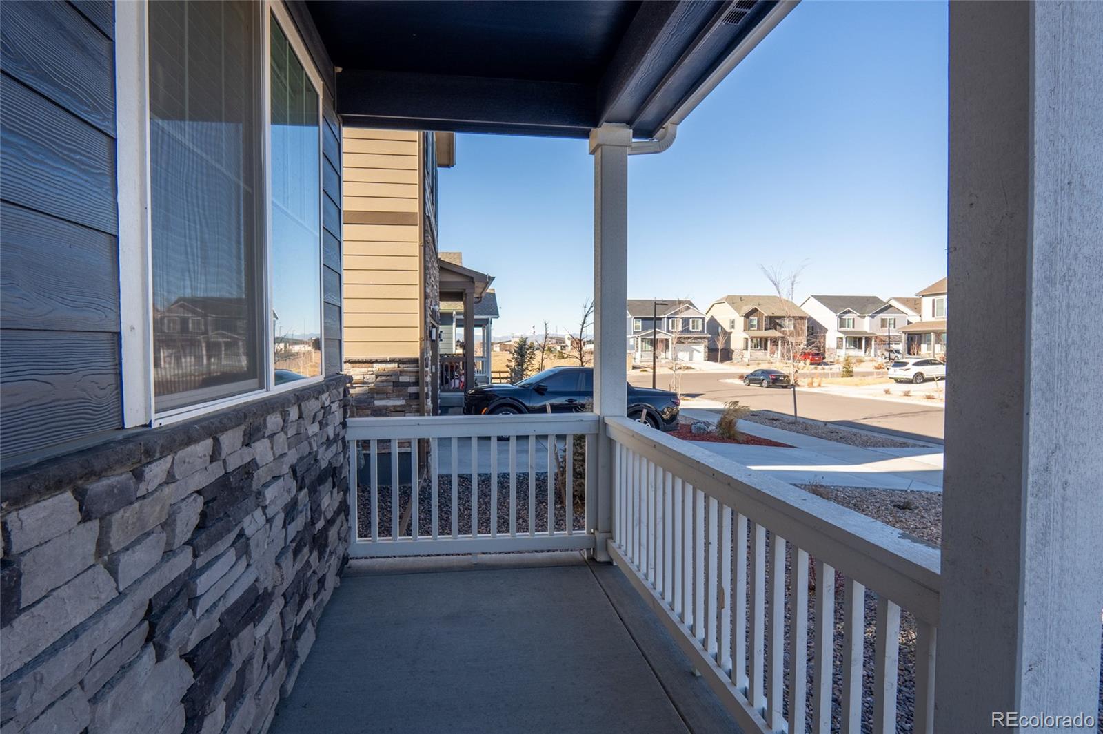 MLS Image #2 for 27436 e byers place,aurora, Colorado