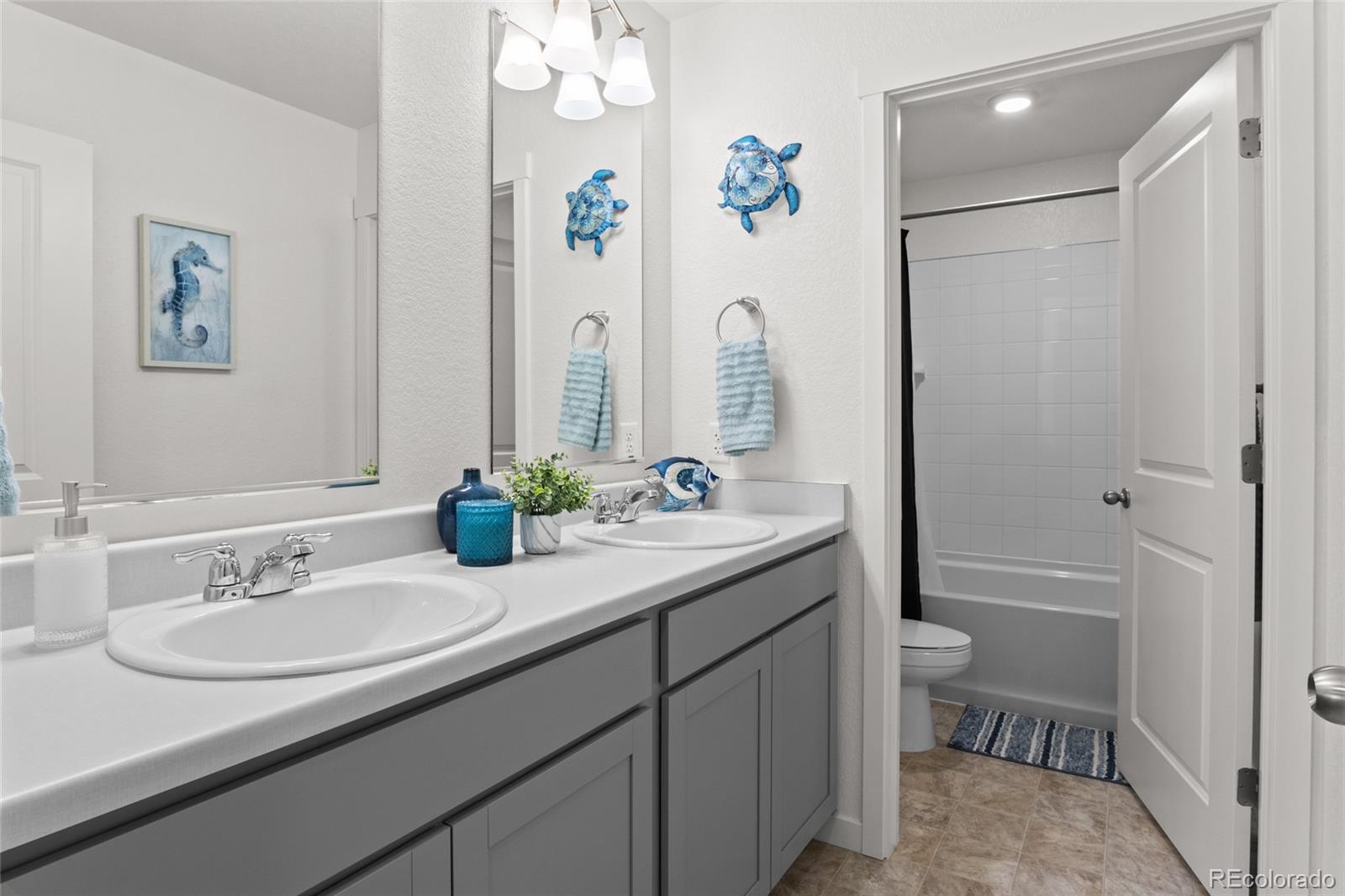 MLS Image #21 for 27436 e byers place,aurora, Colorado