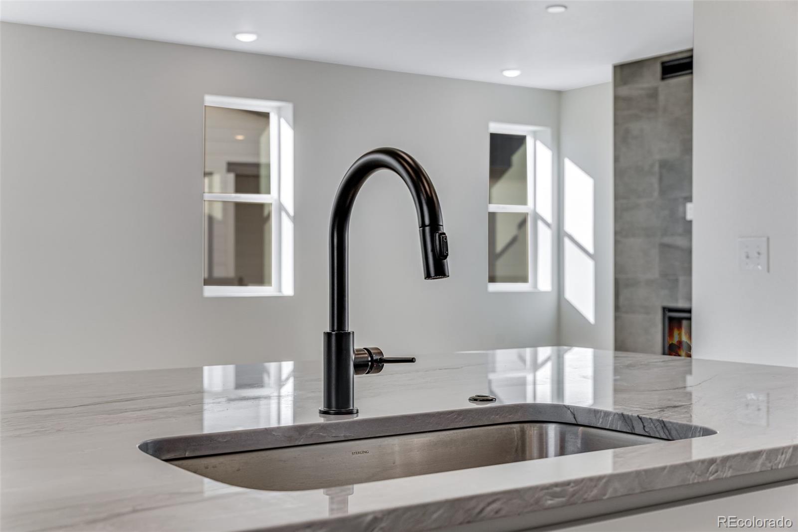MLS Image #22 for 20553 e 57th avenue,aurora, Colorado