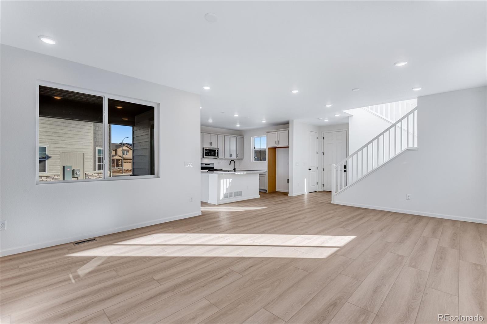 MLS Image #26 for 20553 e 57th avenue,aurora, Colorado