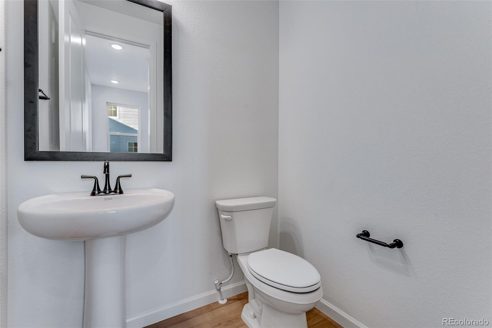 MLS Image #28 for 20553 e 57th avenue,aurora, Colorado
