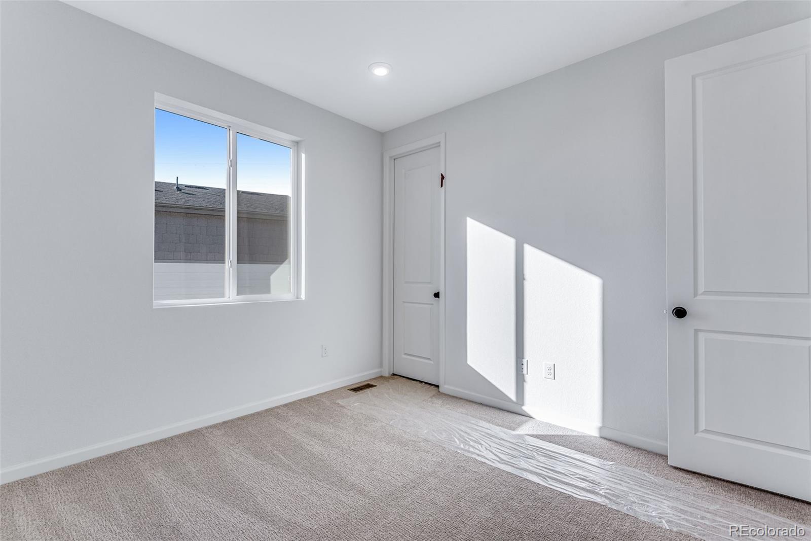 MLS Image #30 for 20553 e 57th avenue,aurora, Colorado