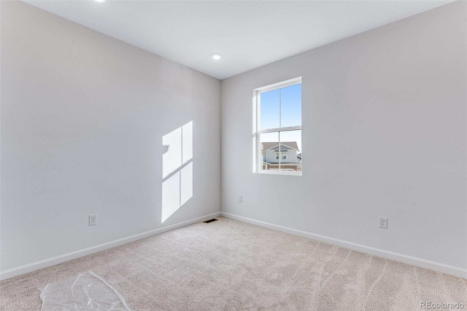 MLS Image #32 for 20553 e 57th avenue,aurora, Colorado