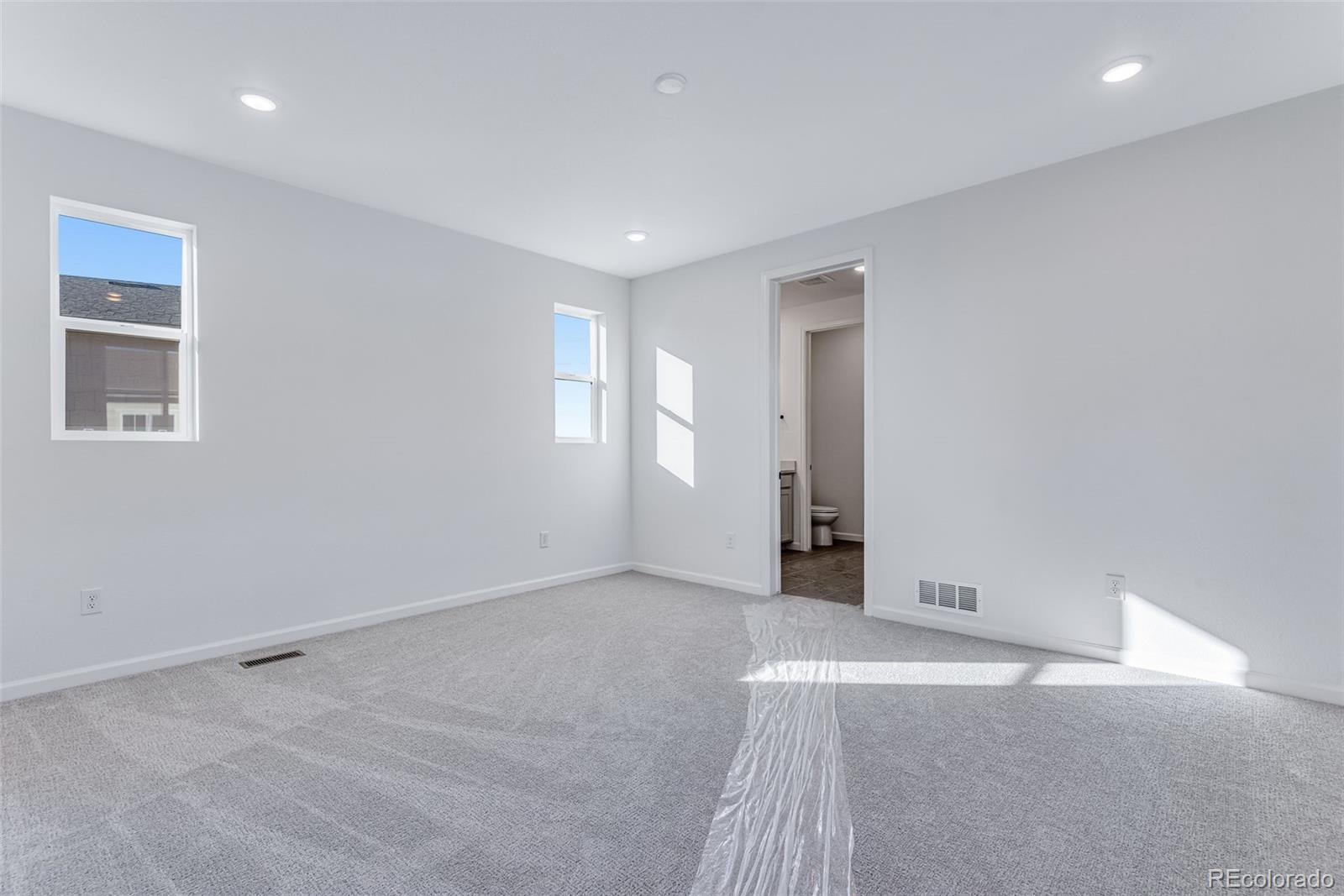 MLS Image #35 for 20553 e 57th avenue,aurora, Colorado