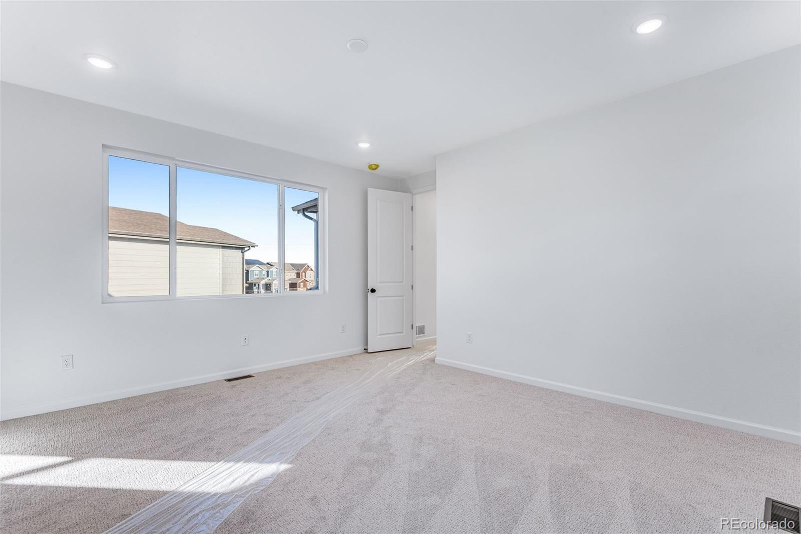 MLS Image #37 for 20553 e 57th avenue,aurora, Colorado