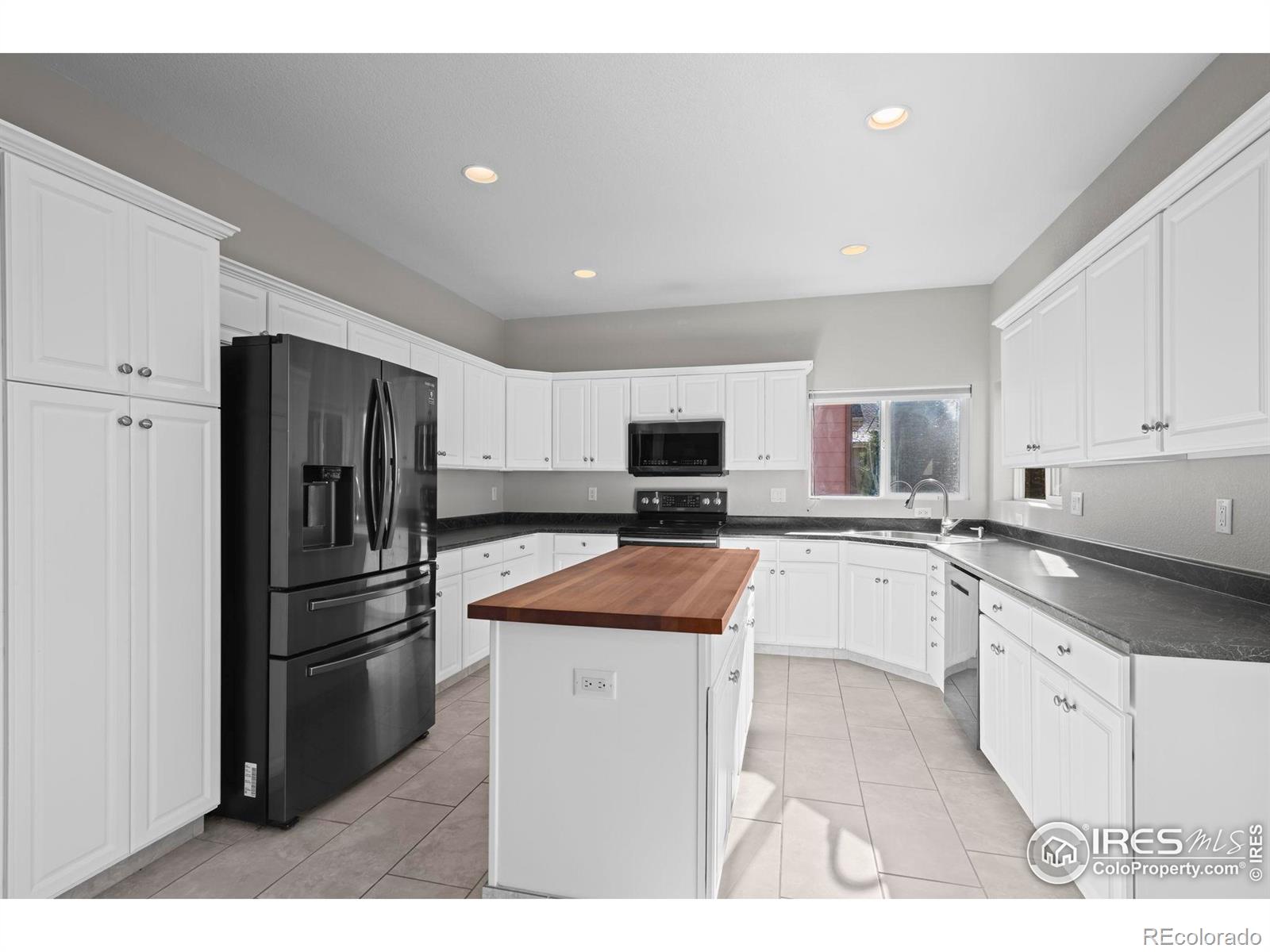 MLS Image #15 for 7681  crystal lake court,littleton, Colorado