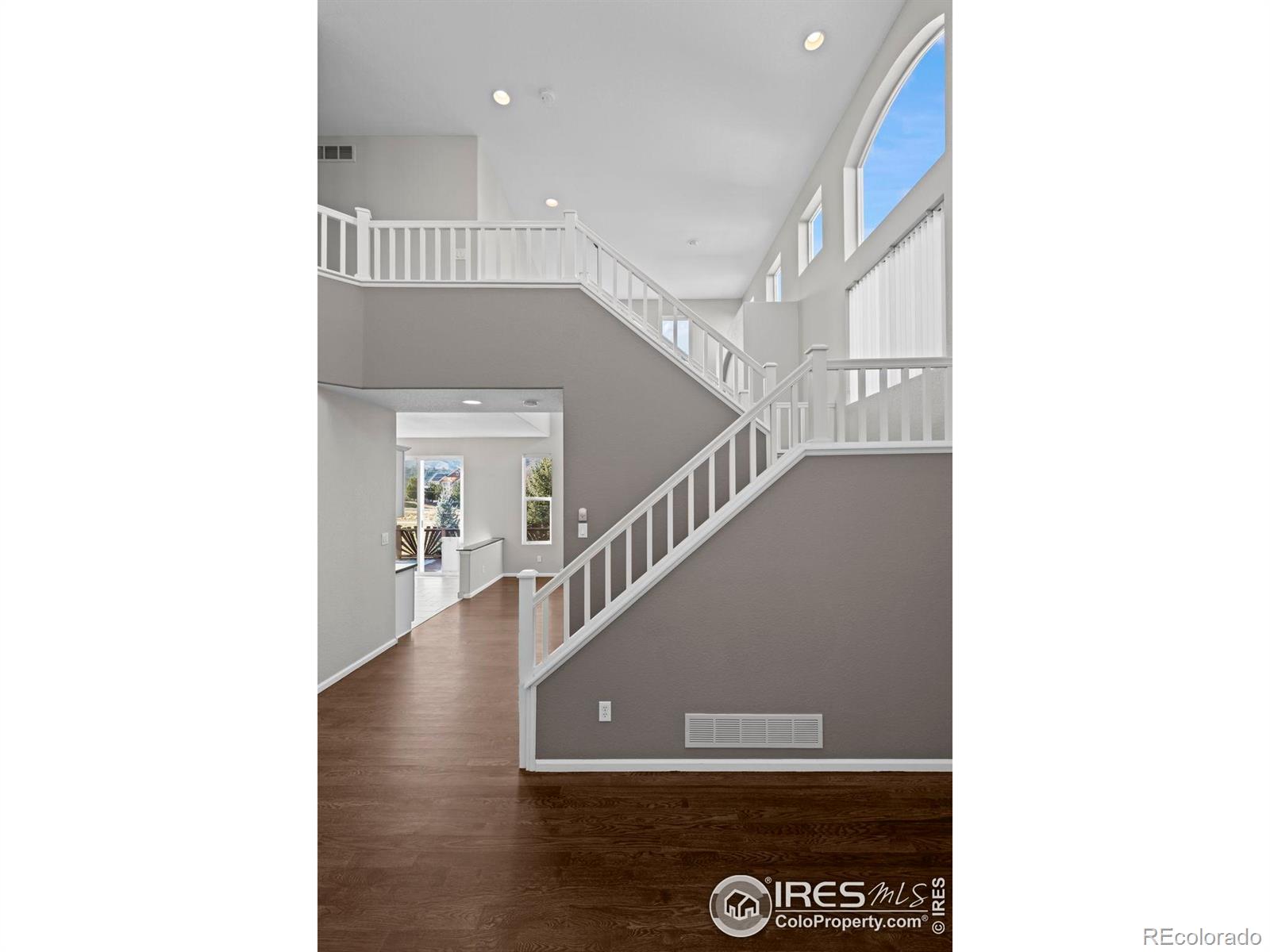 MLS Image #6 for 7681  crystal lake court,littleton, Colorado