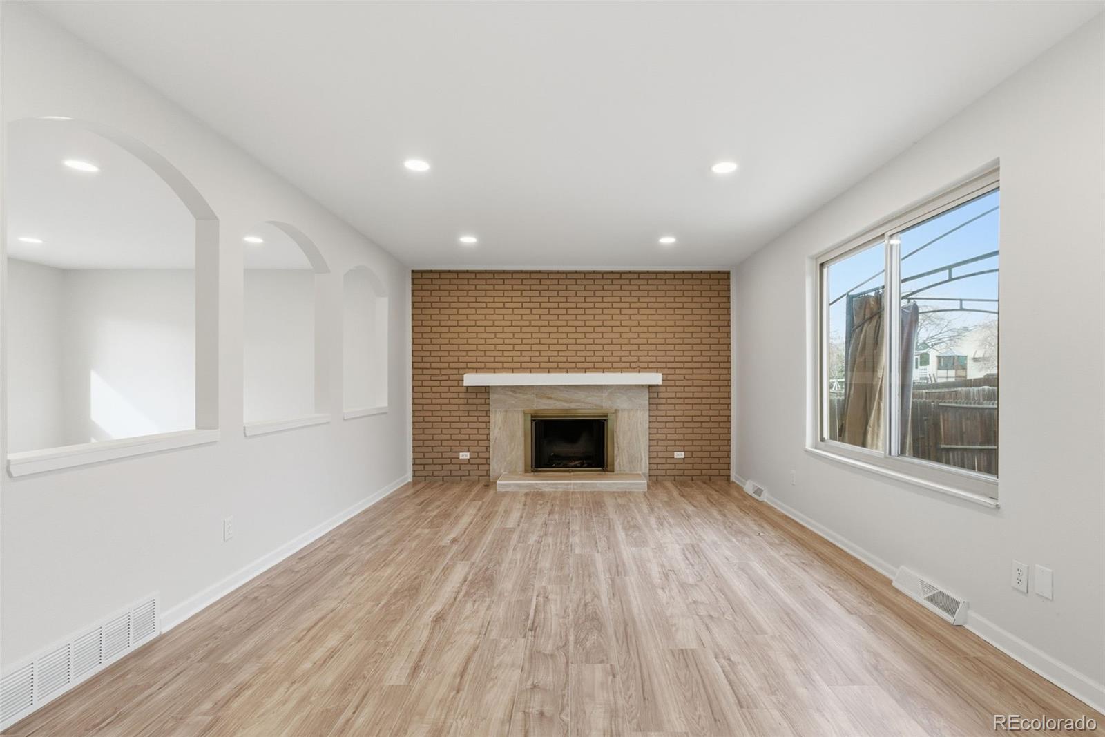 MLS Image #5 for 4320 s dillon street,aurora, Colorado