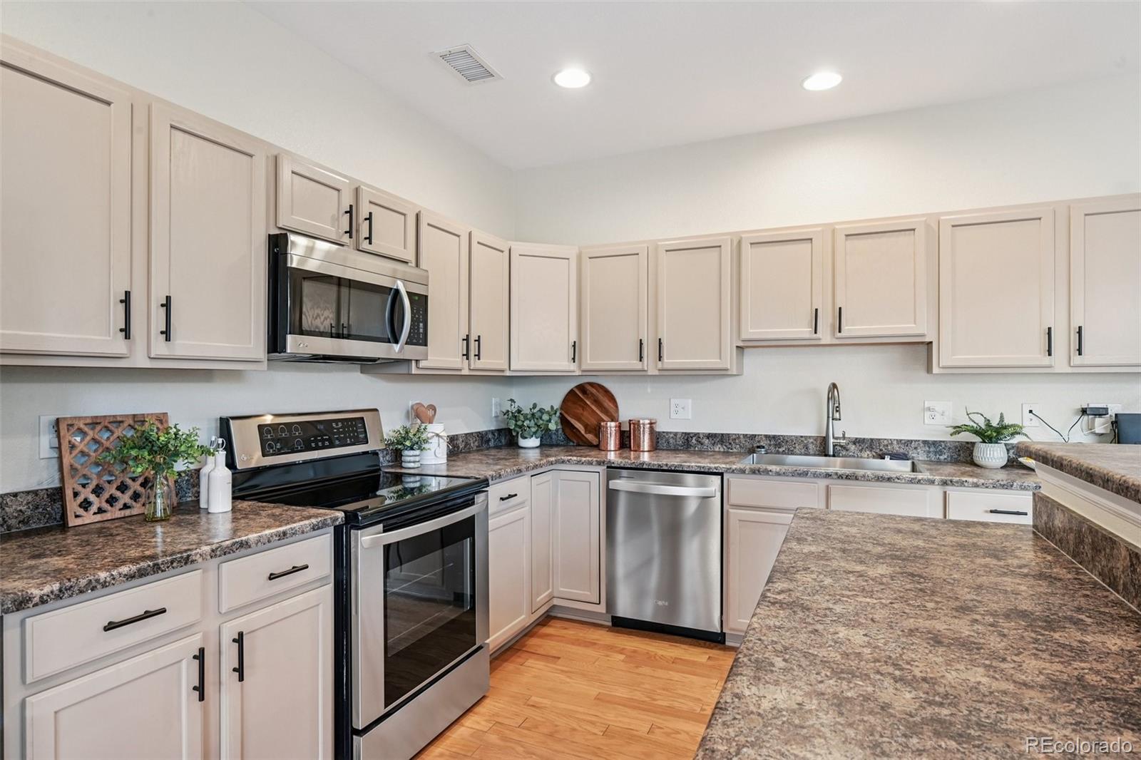 MLS Image #2 for 13608  garfield street,thornton, Colorado