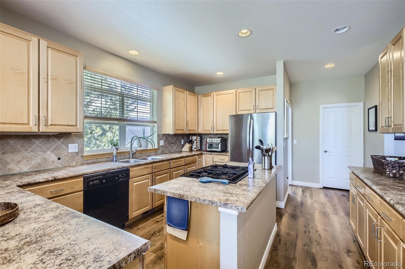 MLS Image #5 for 104  noland court,lyons, Colorado