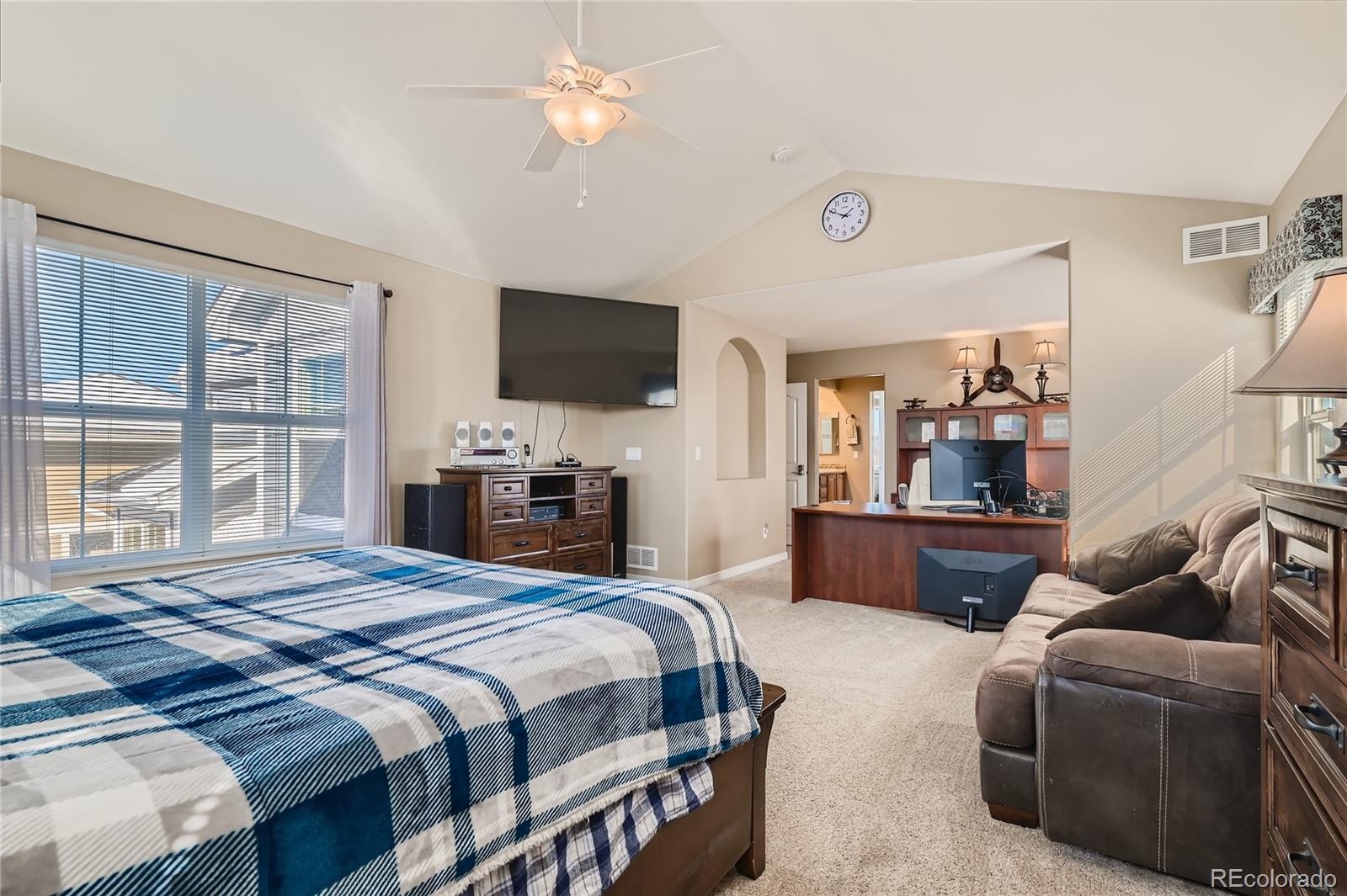 MLS Image #19 for 6250 s newbern way,aurora, Colorado