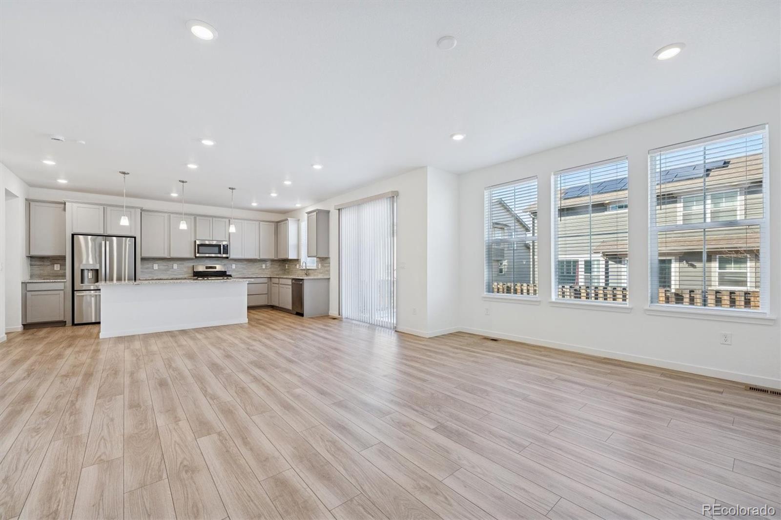 MLS Image #10 for 10983  uvalda street,commerce city, Colorado