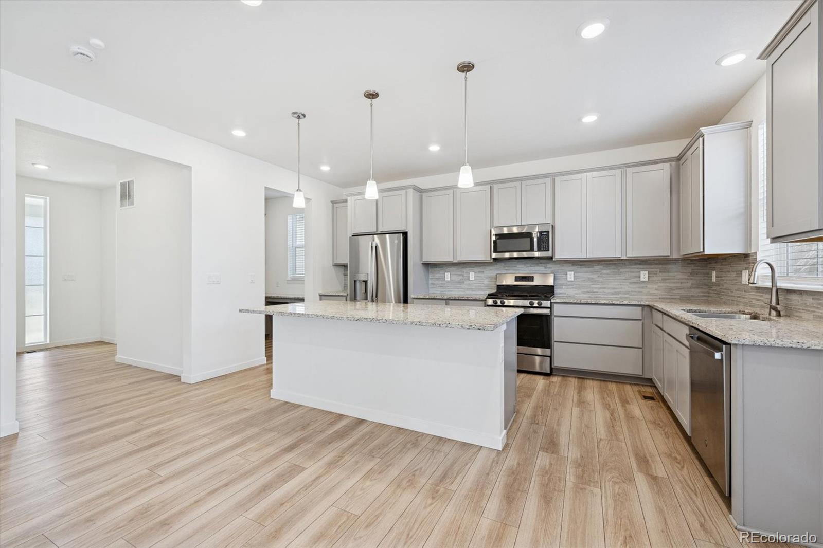 MLS Image #7 for 10983  uvalda street,commerce city, Colorado