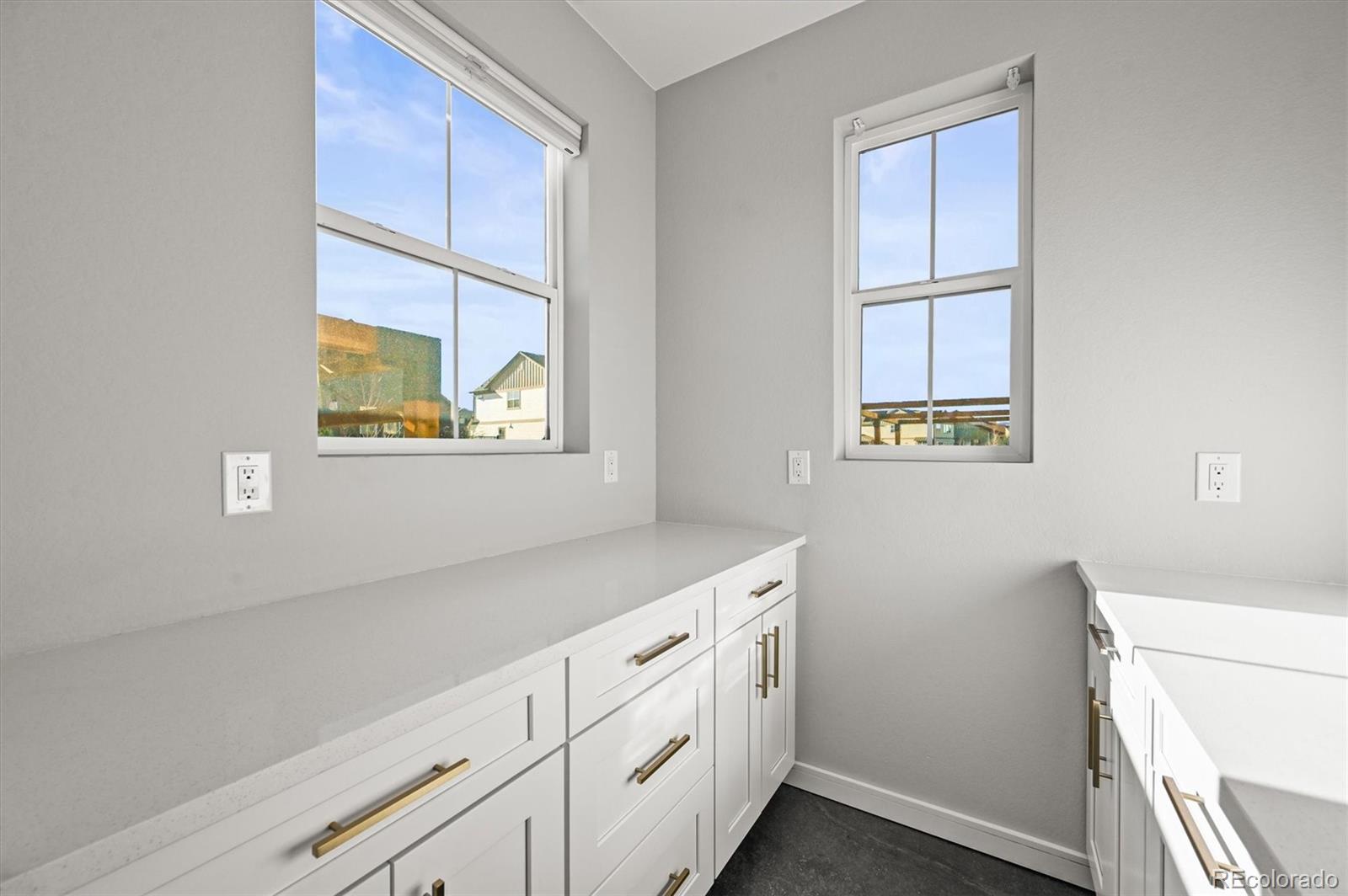 MLS Image #11 for 8376  basalt drive,littleton, Colorado