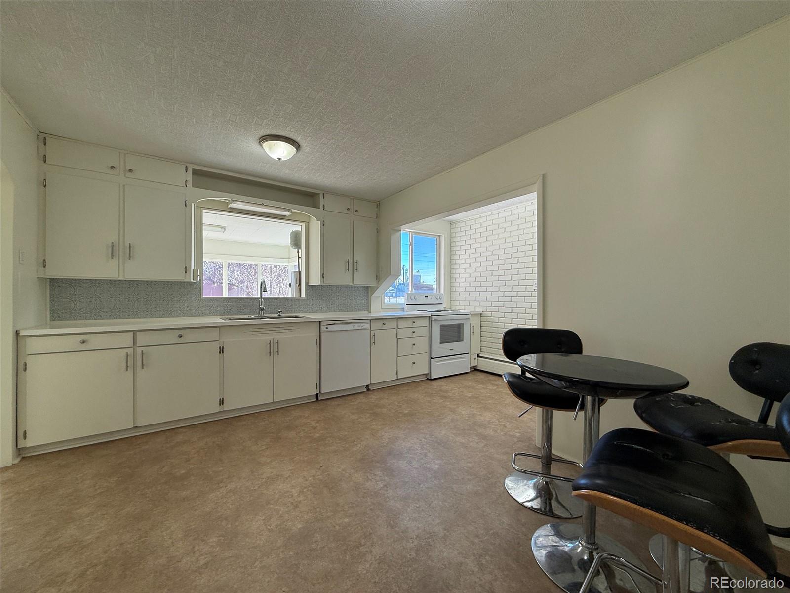 MLS Image #7 for 215  joe s. chavez drive,la jara, Colorado