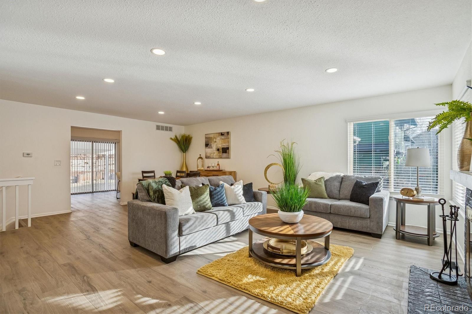 MLS Image #1 for 3620 s olathe way,aurora, Colorado