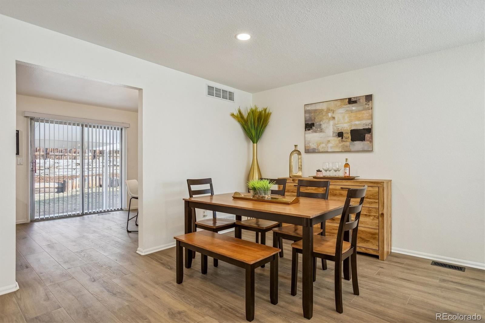 MLS Image #3 for 3620 s olathe way,aurora, Colorado