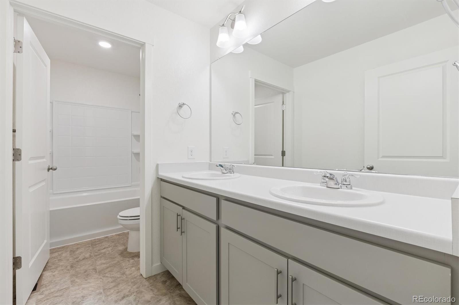 MLS Image #15 for 2425  mountain sky drive,fort lupton, Colorado