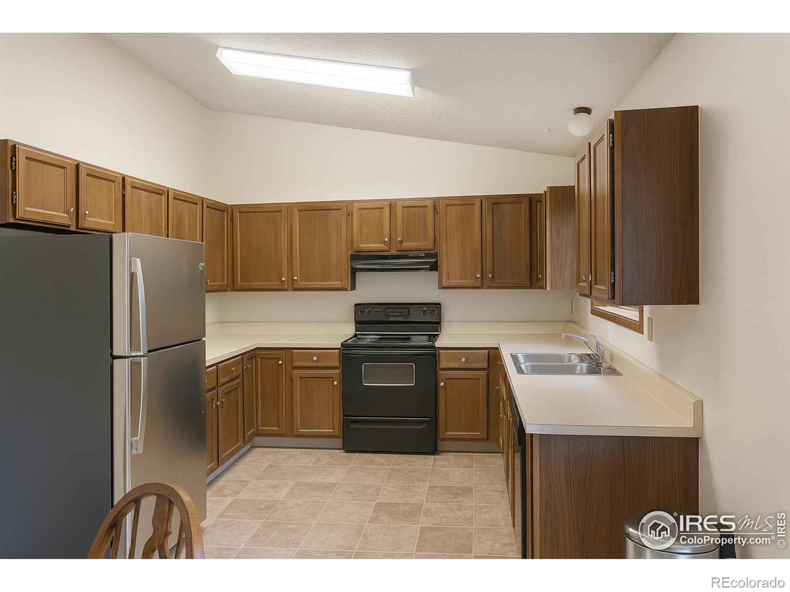 MLS Image #4 for 630  peach tree place,loveland, Colorado