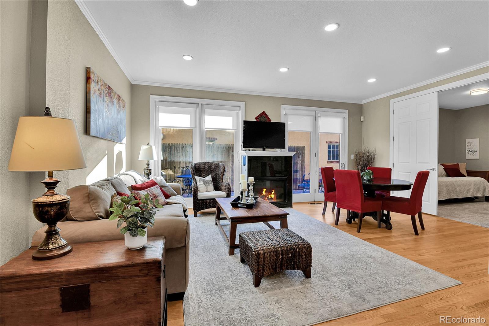 MLS Image #10 for 110 s jackson street 1d,denver, Colorado