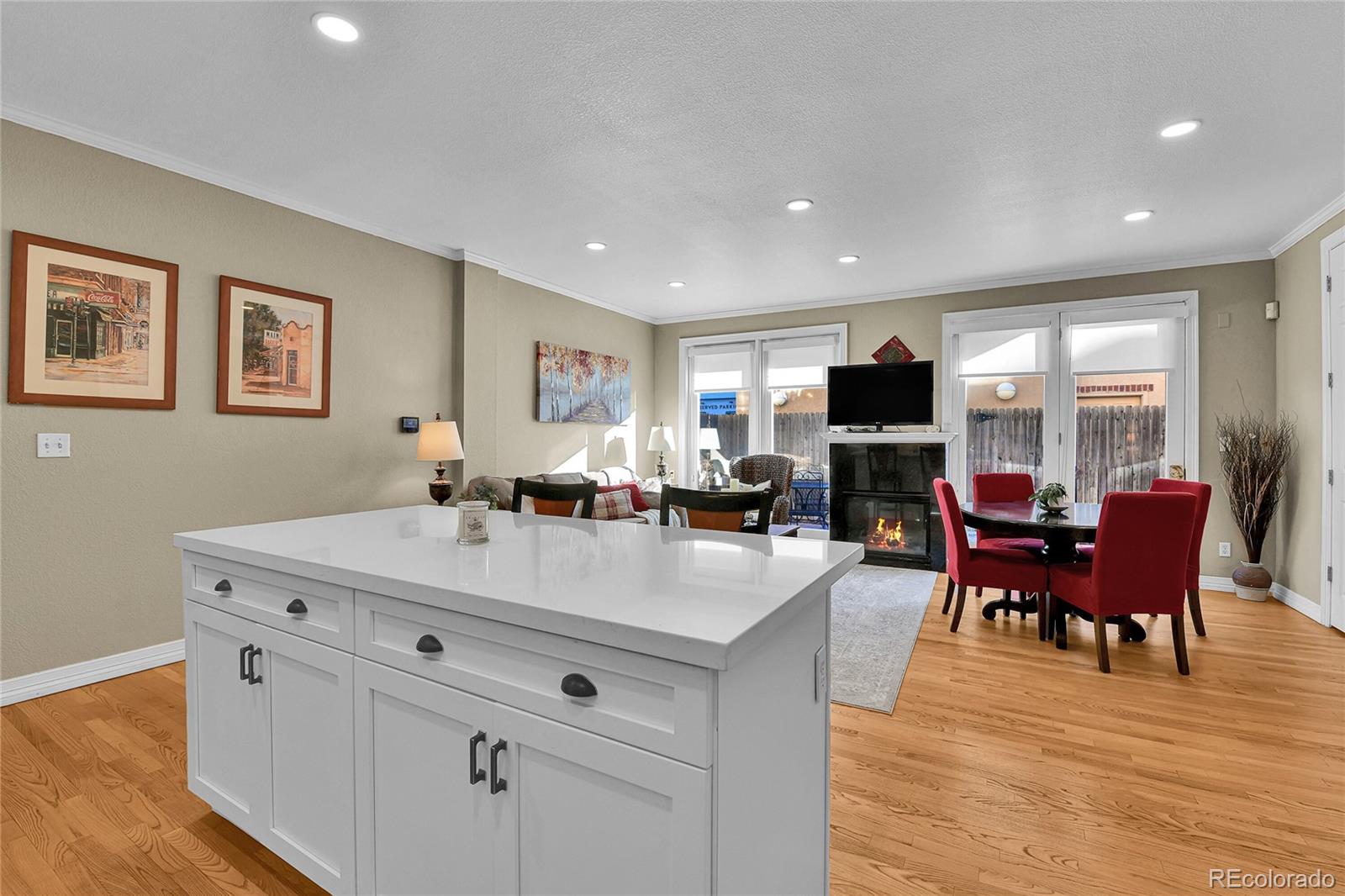 MLS Image #15 for 110 s jackson street 1d,denver, Colorado