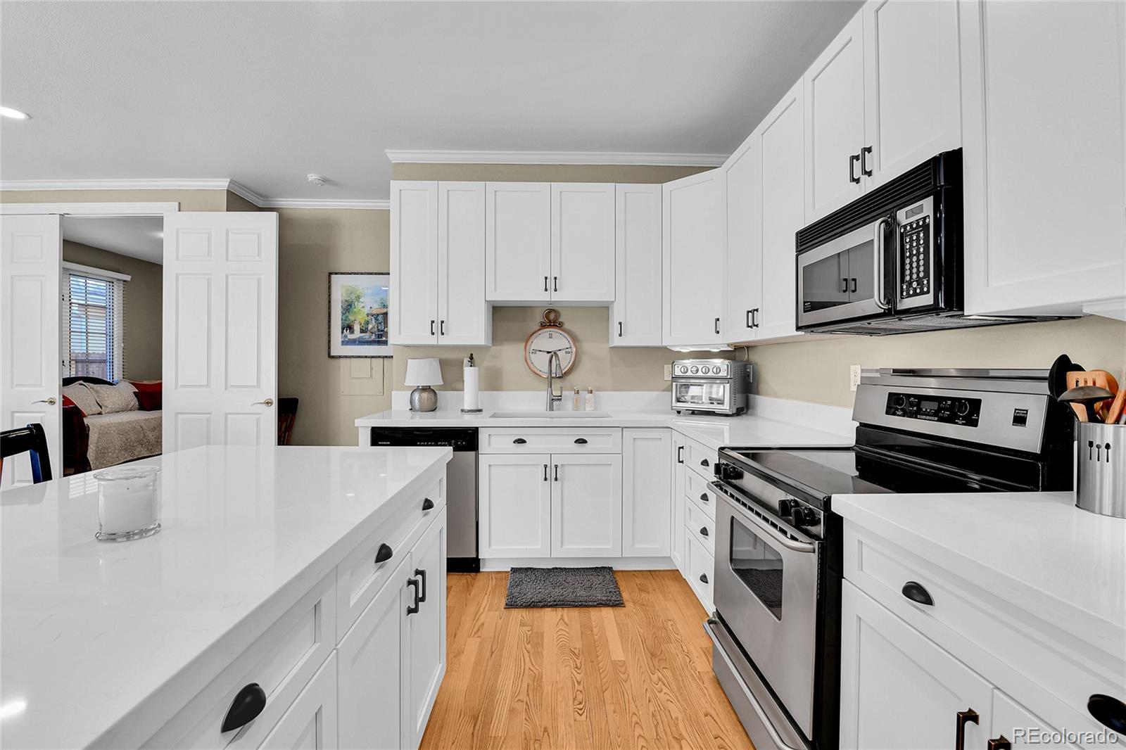 MLS Image #3 for 110 s jackson street 1d,denver, Colorado