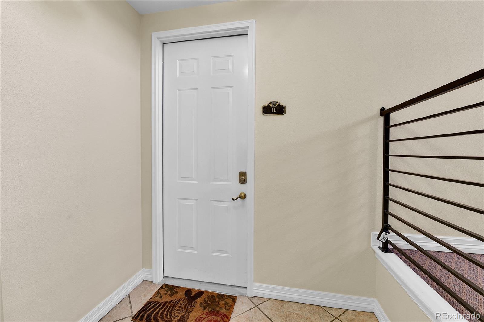 MLS Image #7 for 110 s jackson street 1d,denver, Colorado