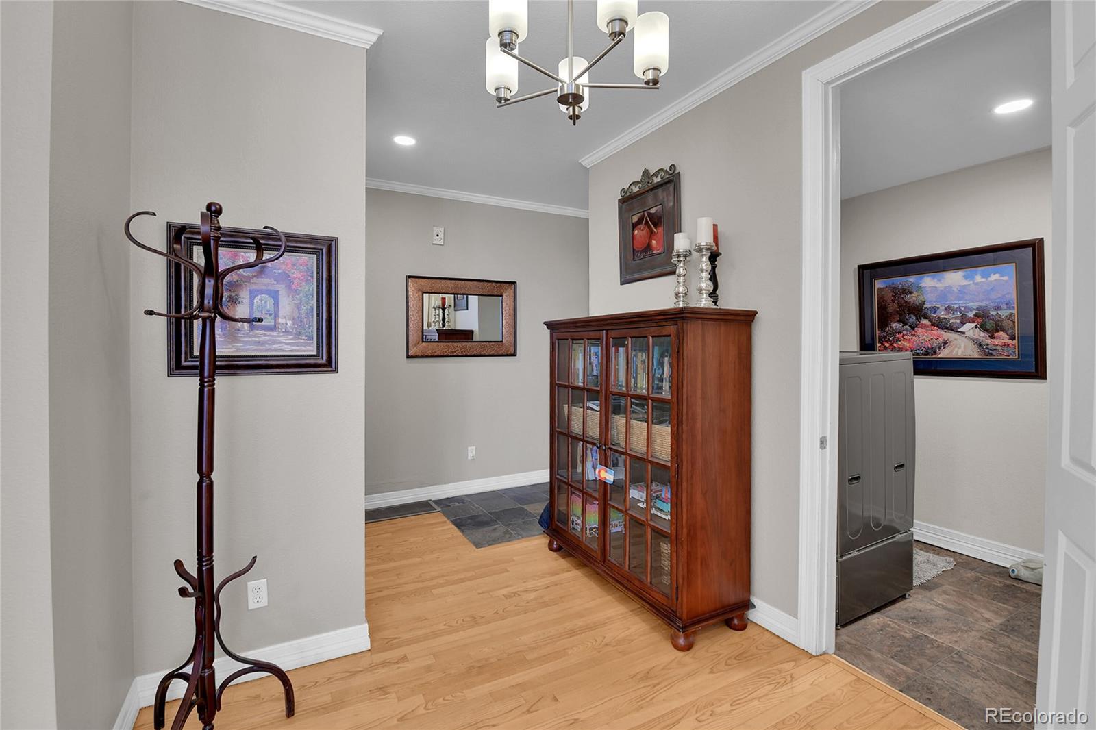 MLS Image #9 for 110 s jackson street 1d,denver, Colorado