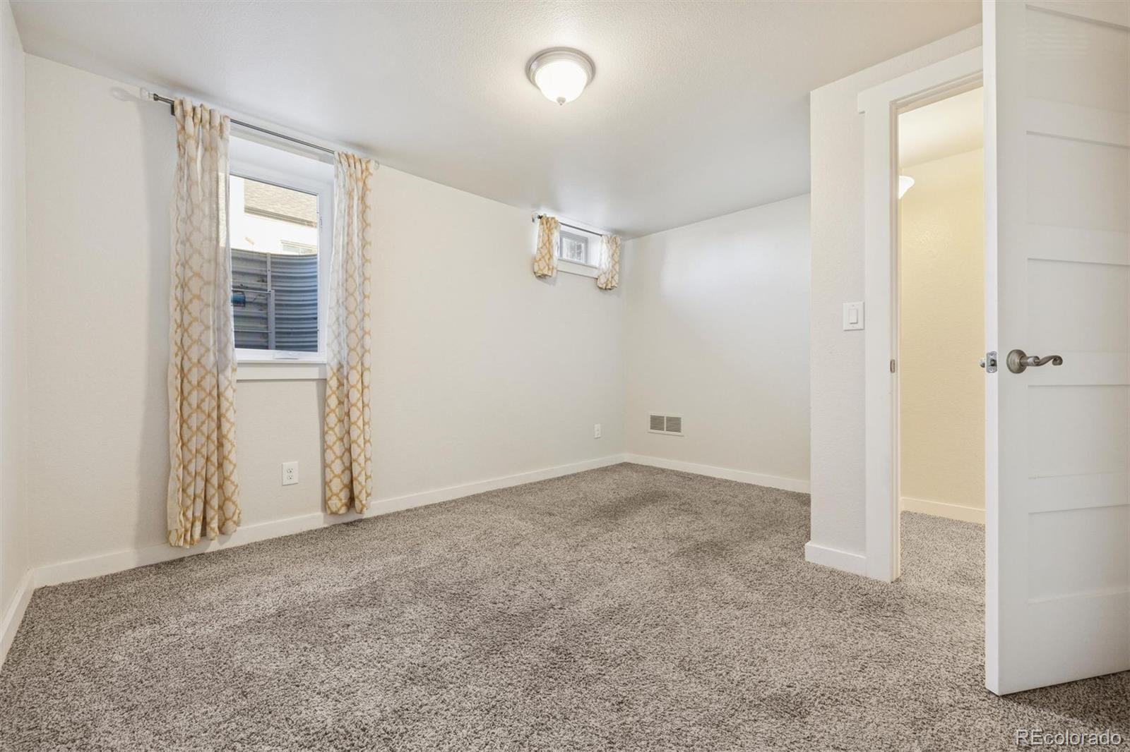 MLS Image #18 for 2270  krameria street,denver, Colorado