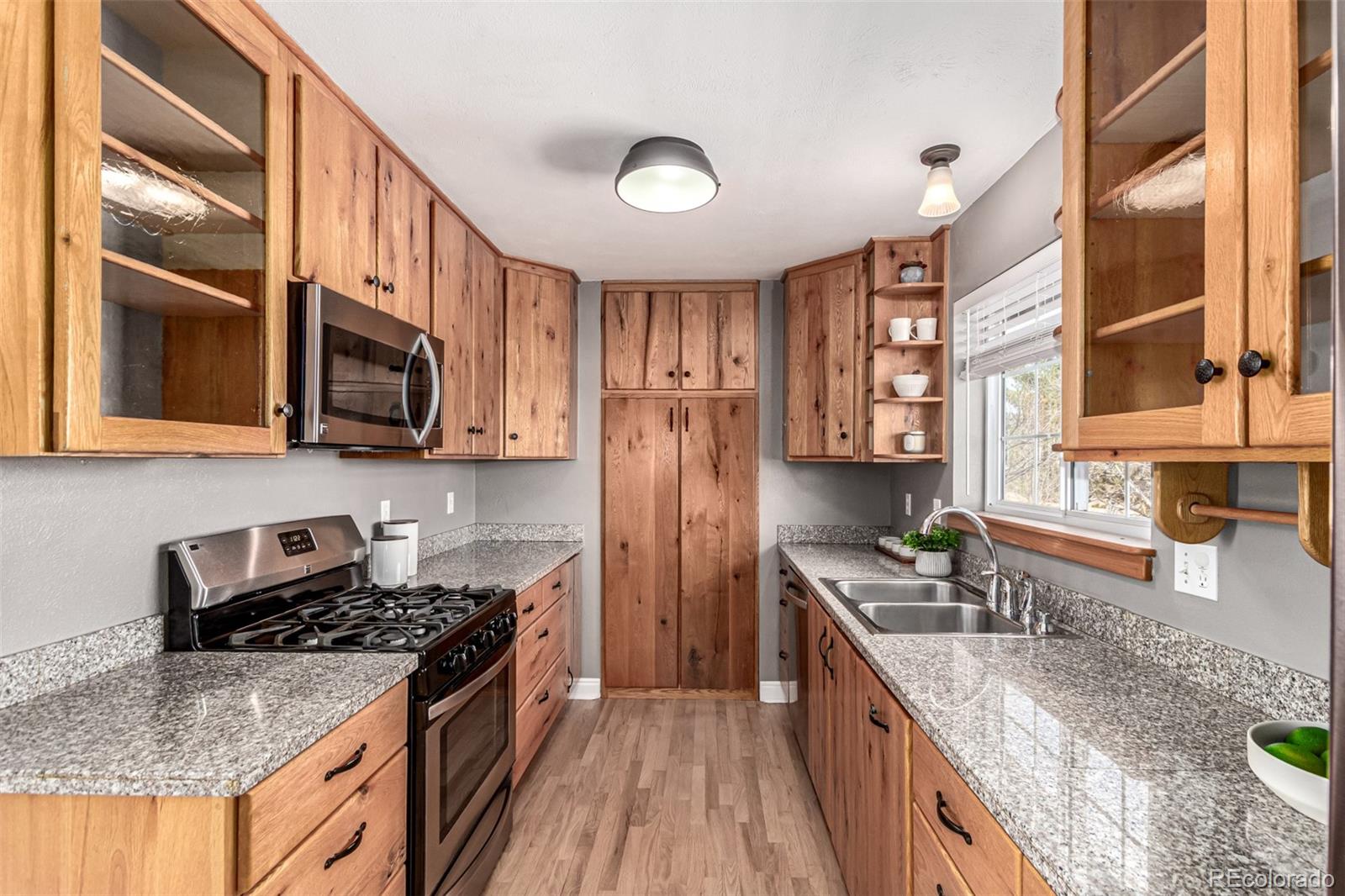 MLS Image #7 for 8813 w 86th avenue,arvada, Colorado