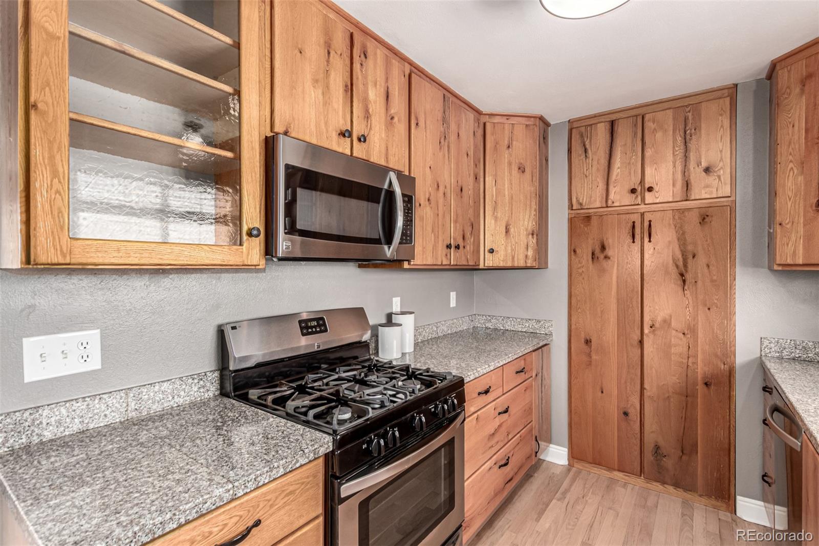 MLS Image #9 for 8813 w 86th avenue,arvada, Colorado