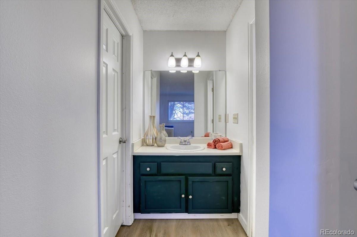 MLS Image #10 for 4333 s andes way 103,aurora, Colorado