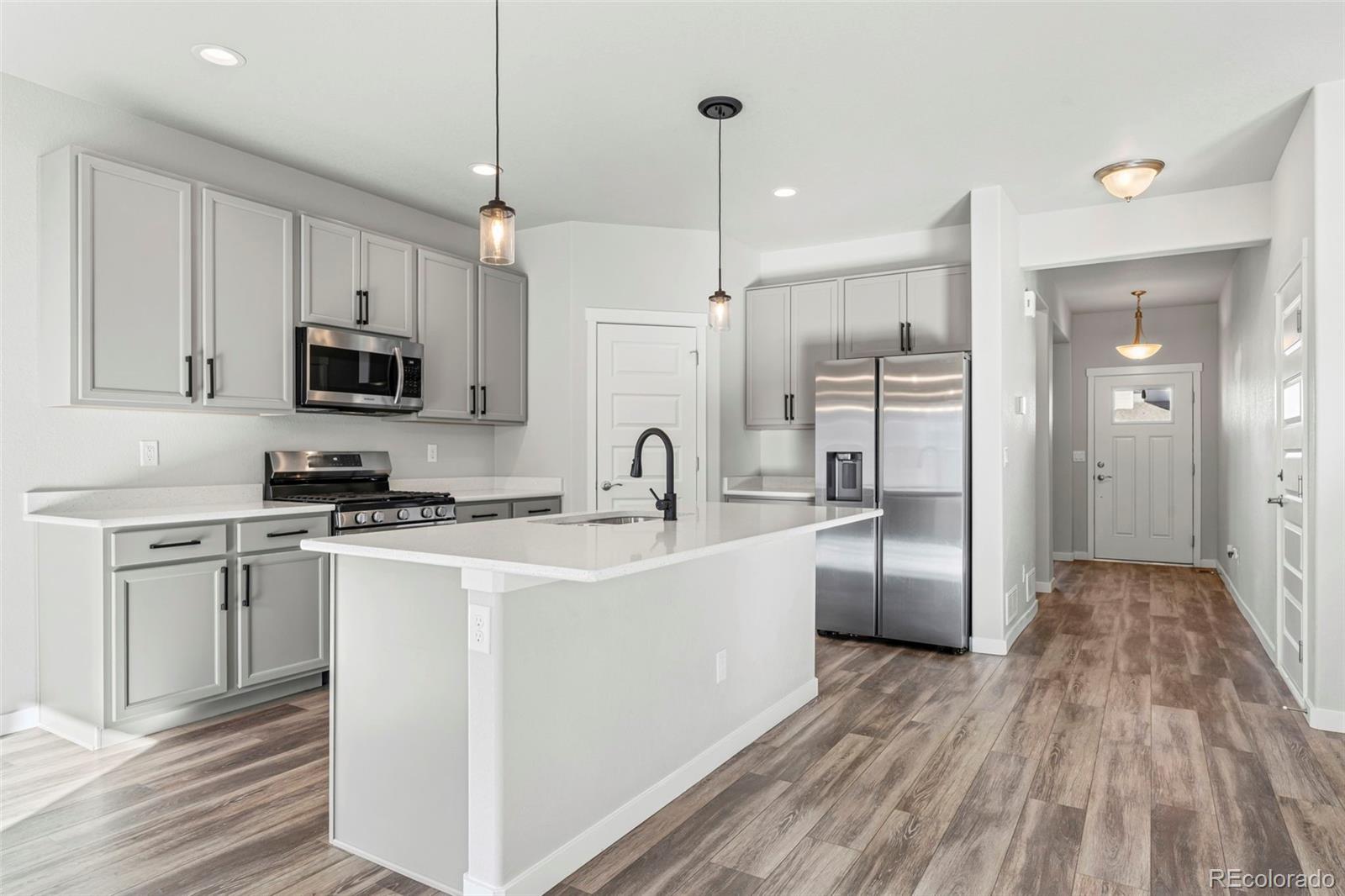 MLS Image #7 for 245  chipeta way,lochbuie, Colorado