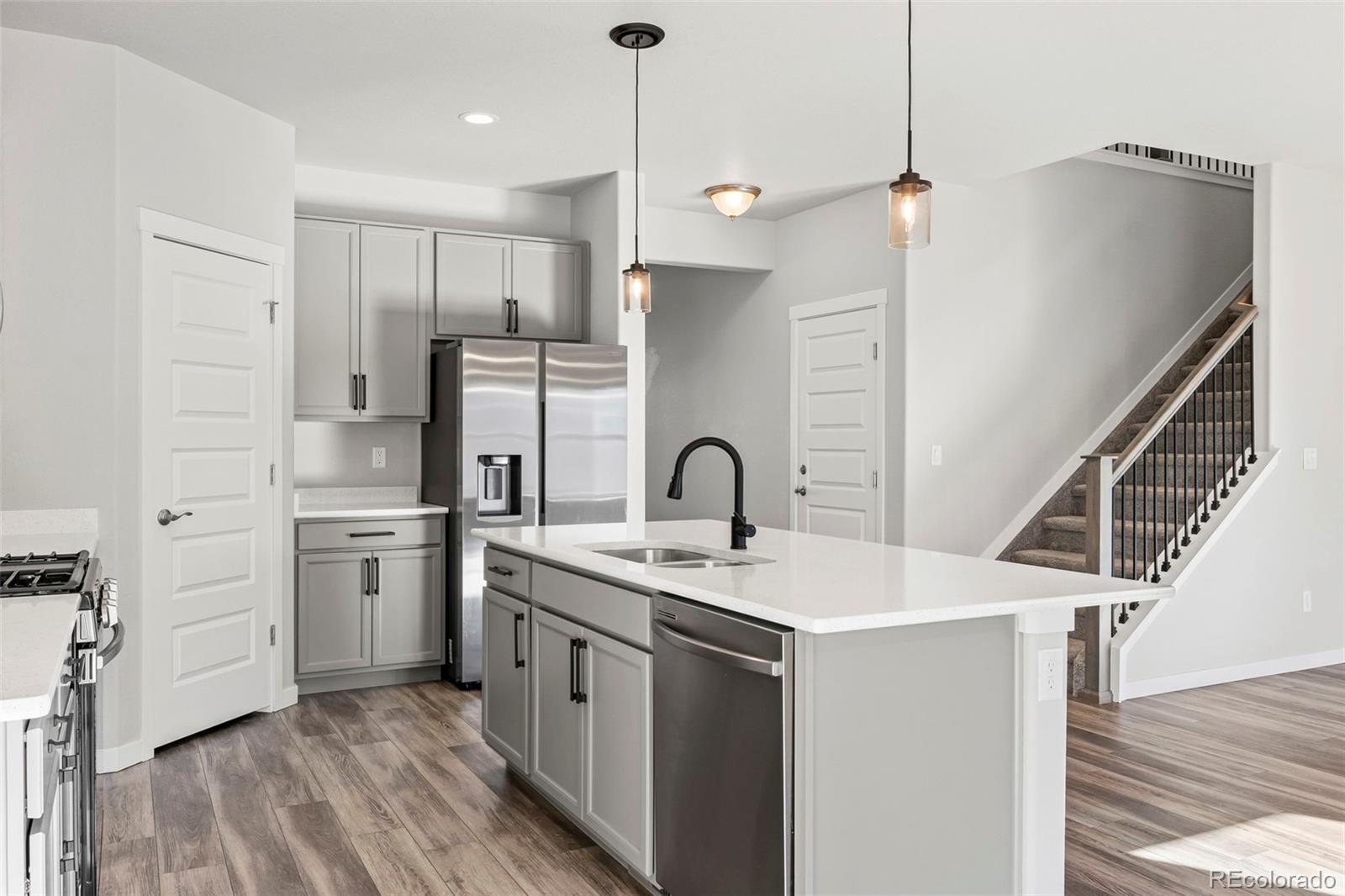 MLS Image #8 for 245  chipeta way,lochbuie, Colorado