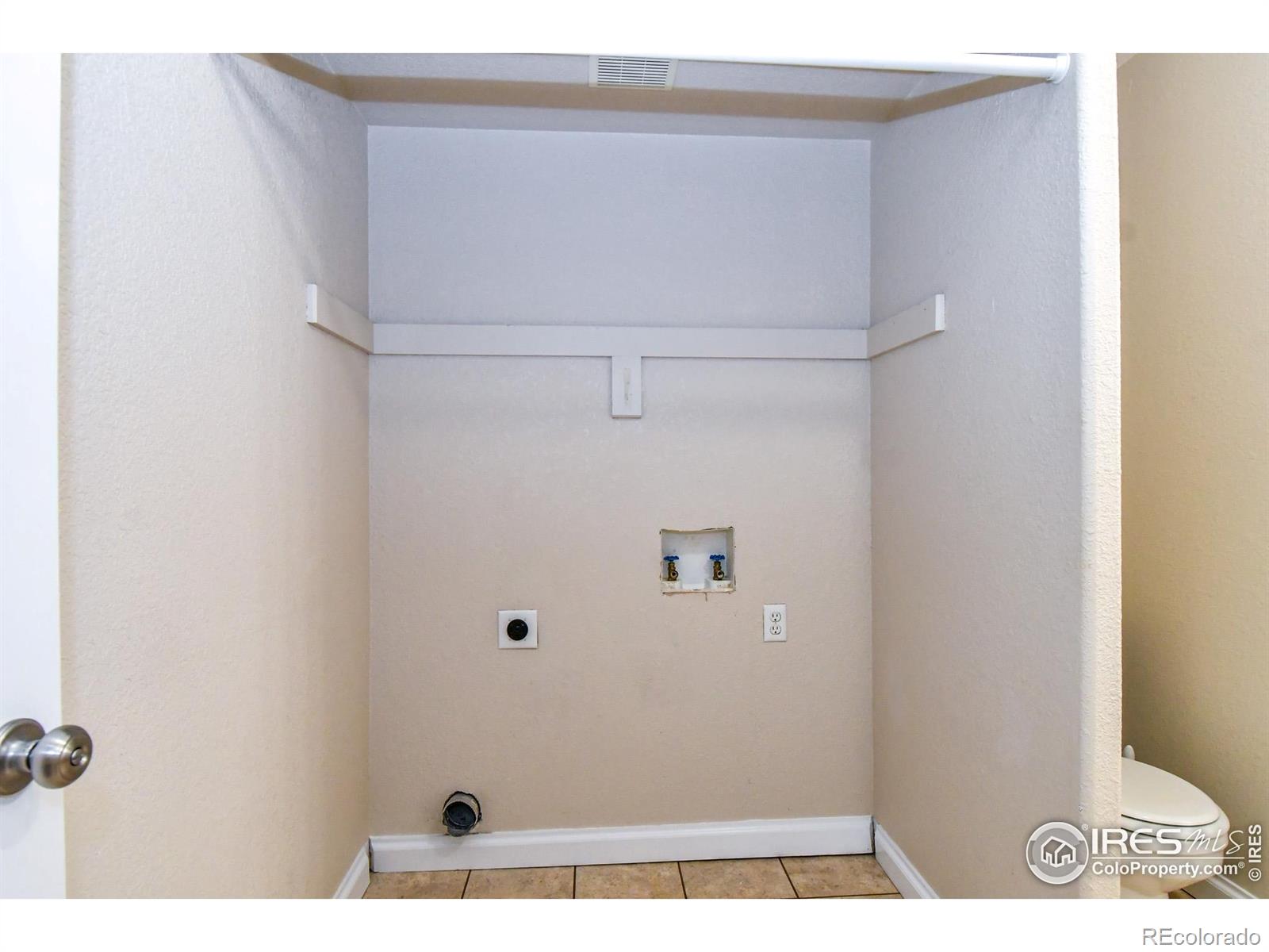 MLS Image #23 for 455  saint charles place,johnstown, Colorado