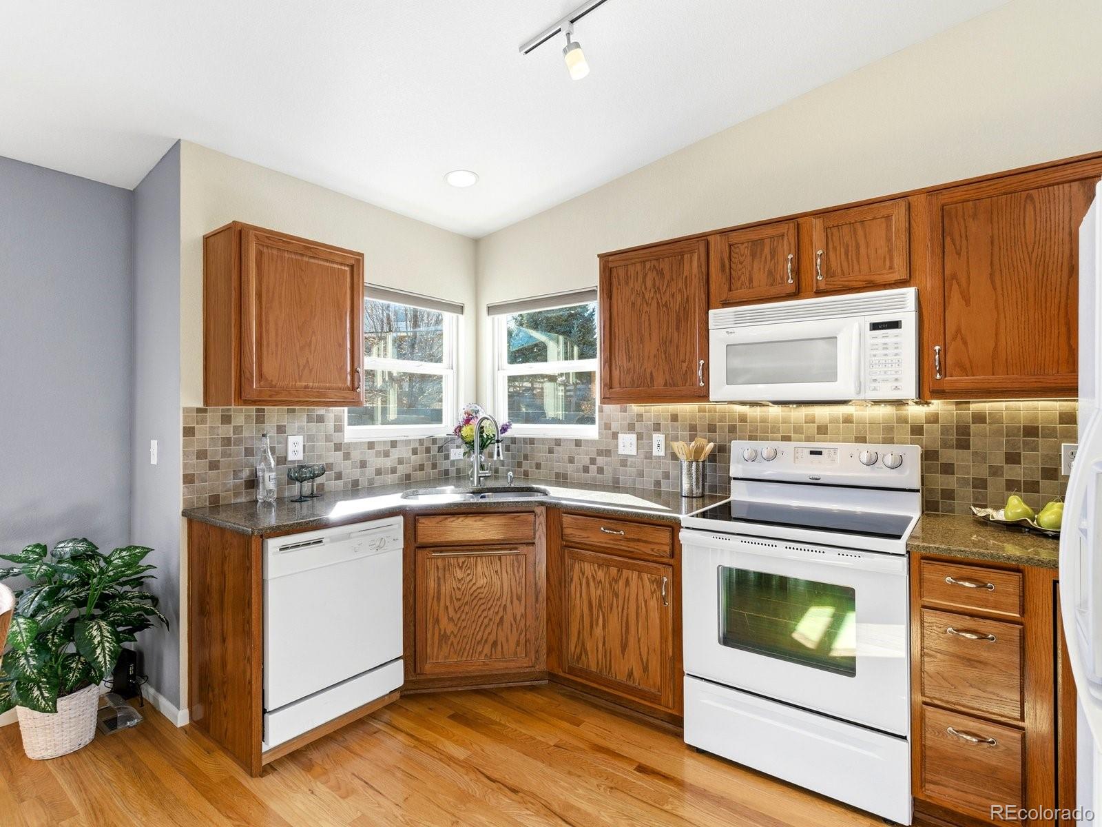 MLS Image #2 for 7706  mule deer place,littleton, Colorado