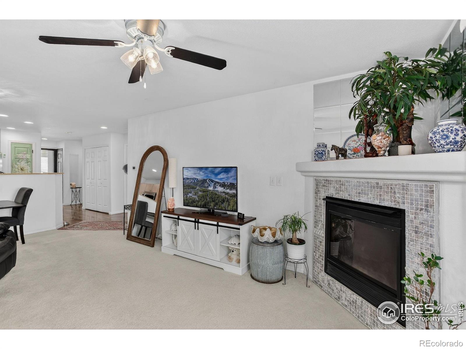 MLS Image #2 for 1525  oak creek drive,loveland, Colorado