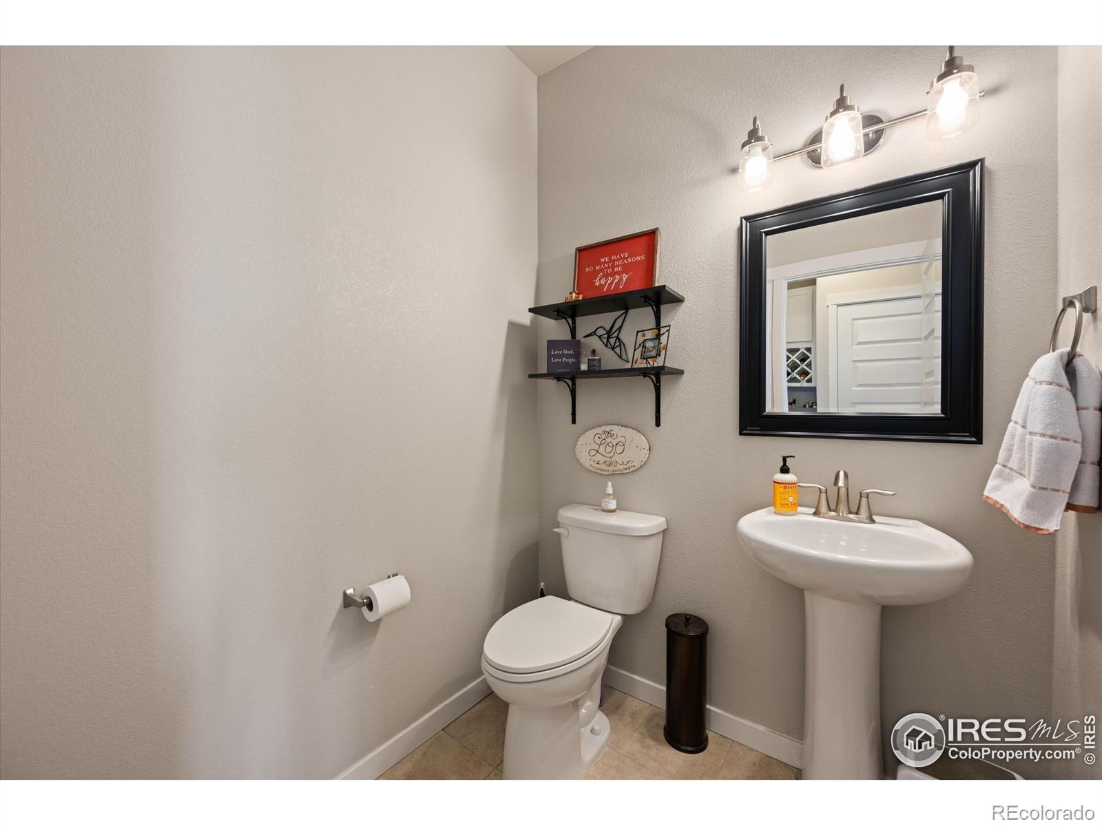 MLS Image #16 for 946  tail water drive,windsor, Colorado