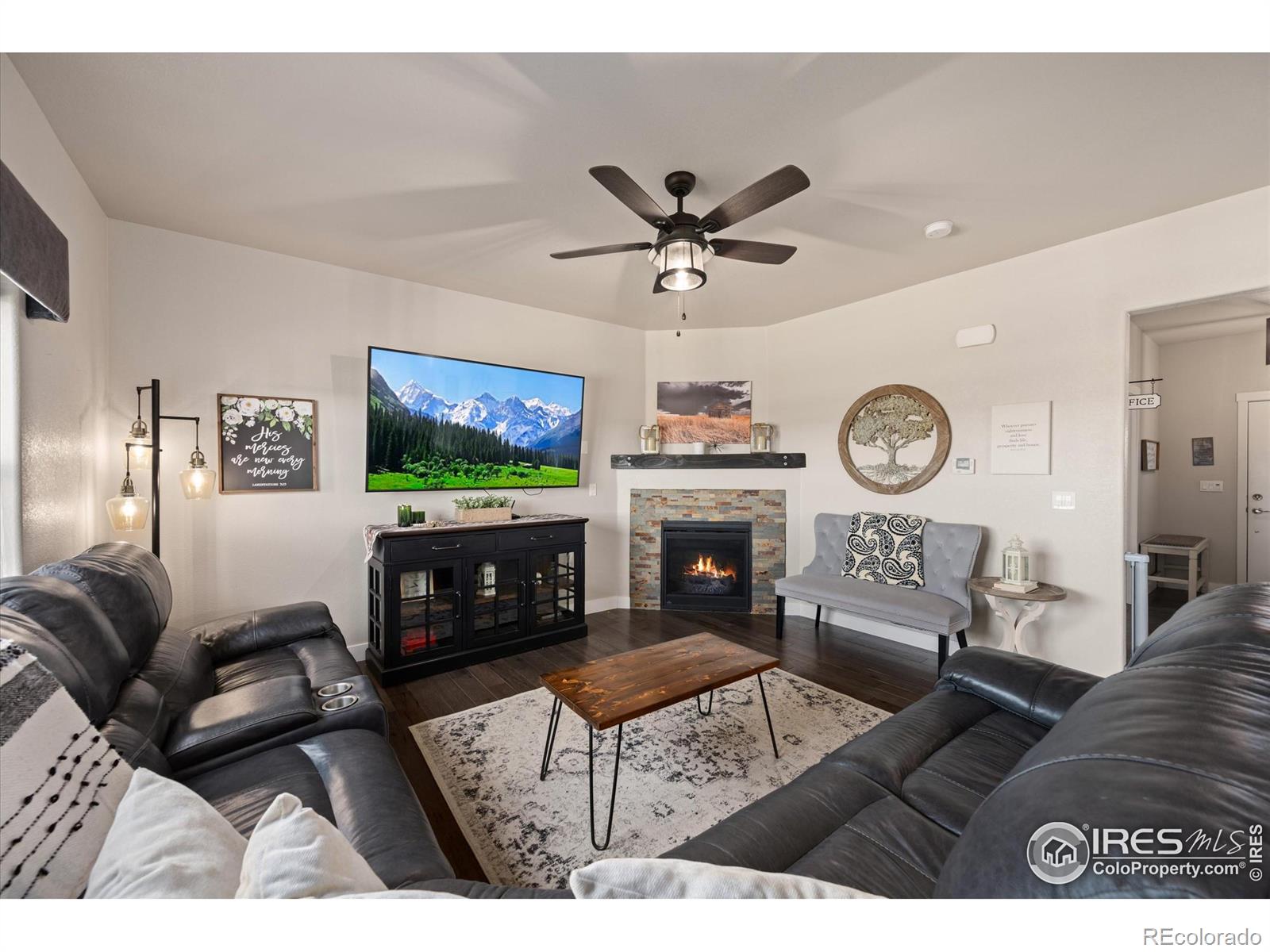 MLS Image #8 for 946  tail water drive,windsor, Colorado