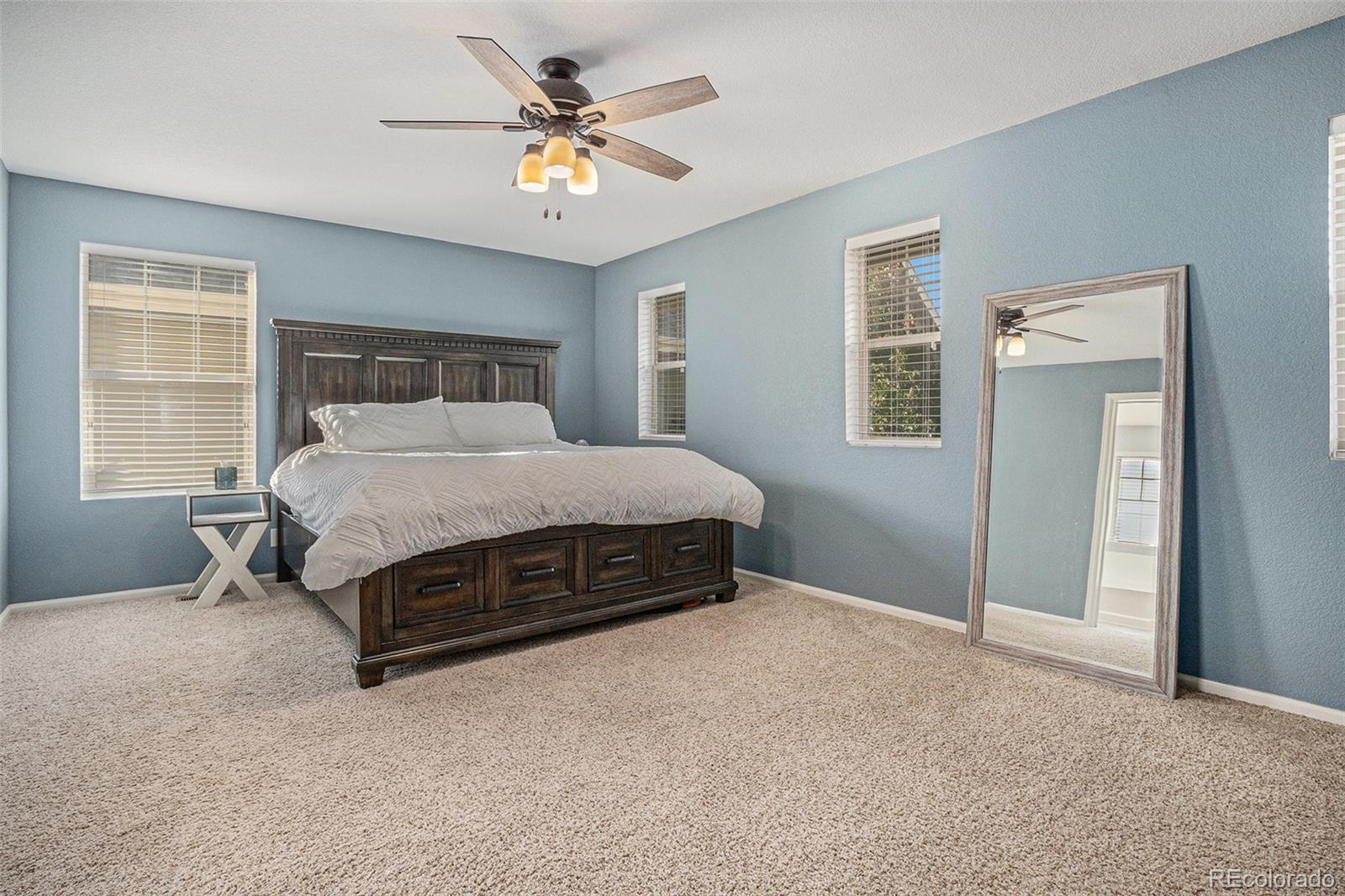 MLS Image #11 for 8052 e 49th place,denver, Colorado