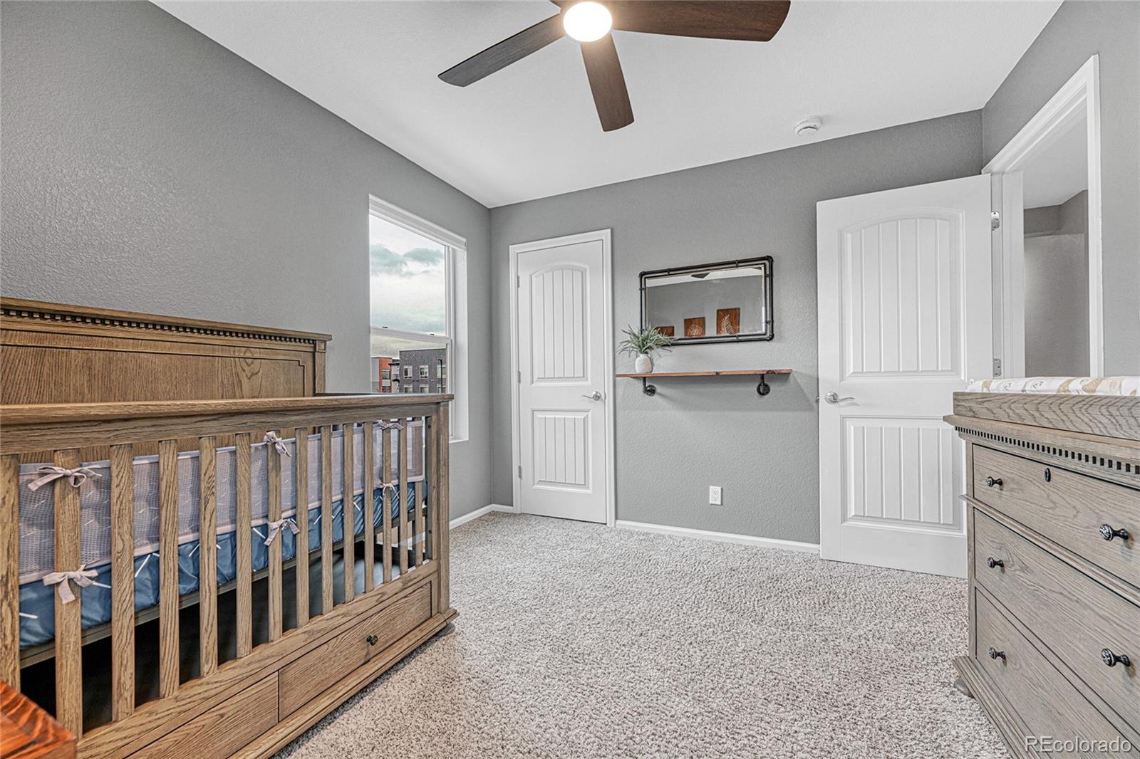 MLS Image #16 for 8052 e 49th place,denver, Colorado