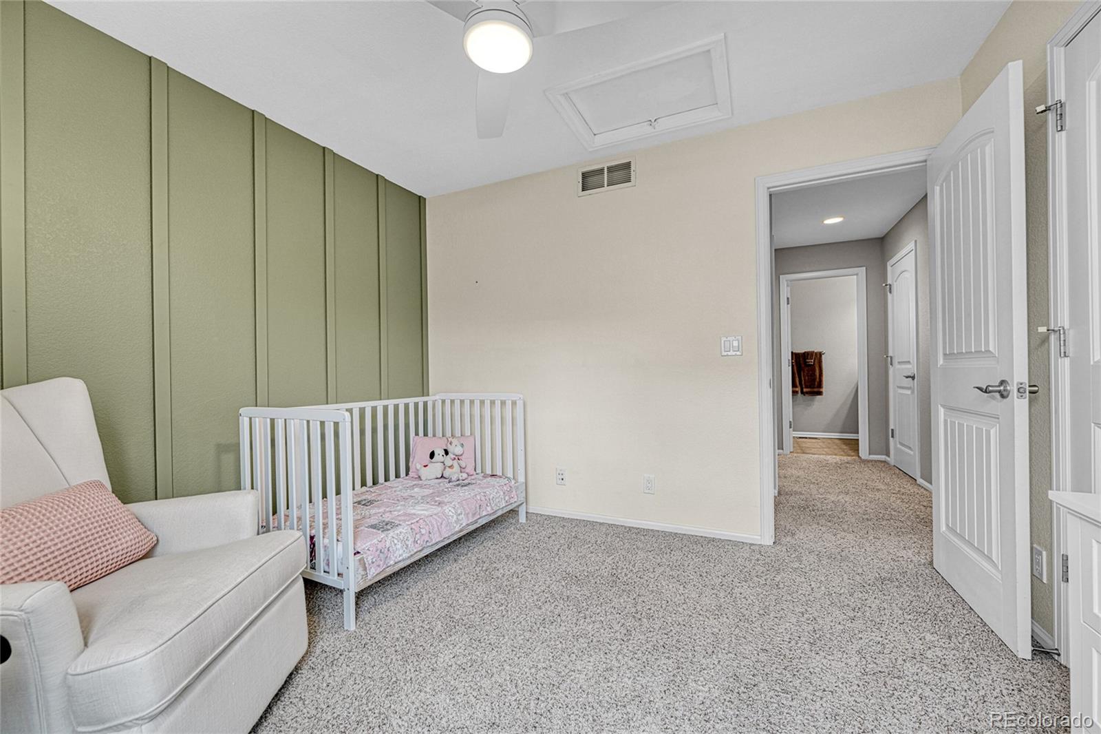 MLS Image #17 for 8052 e 49th place,denver, Colorado