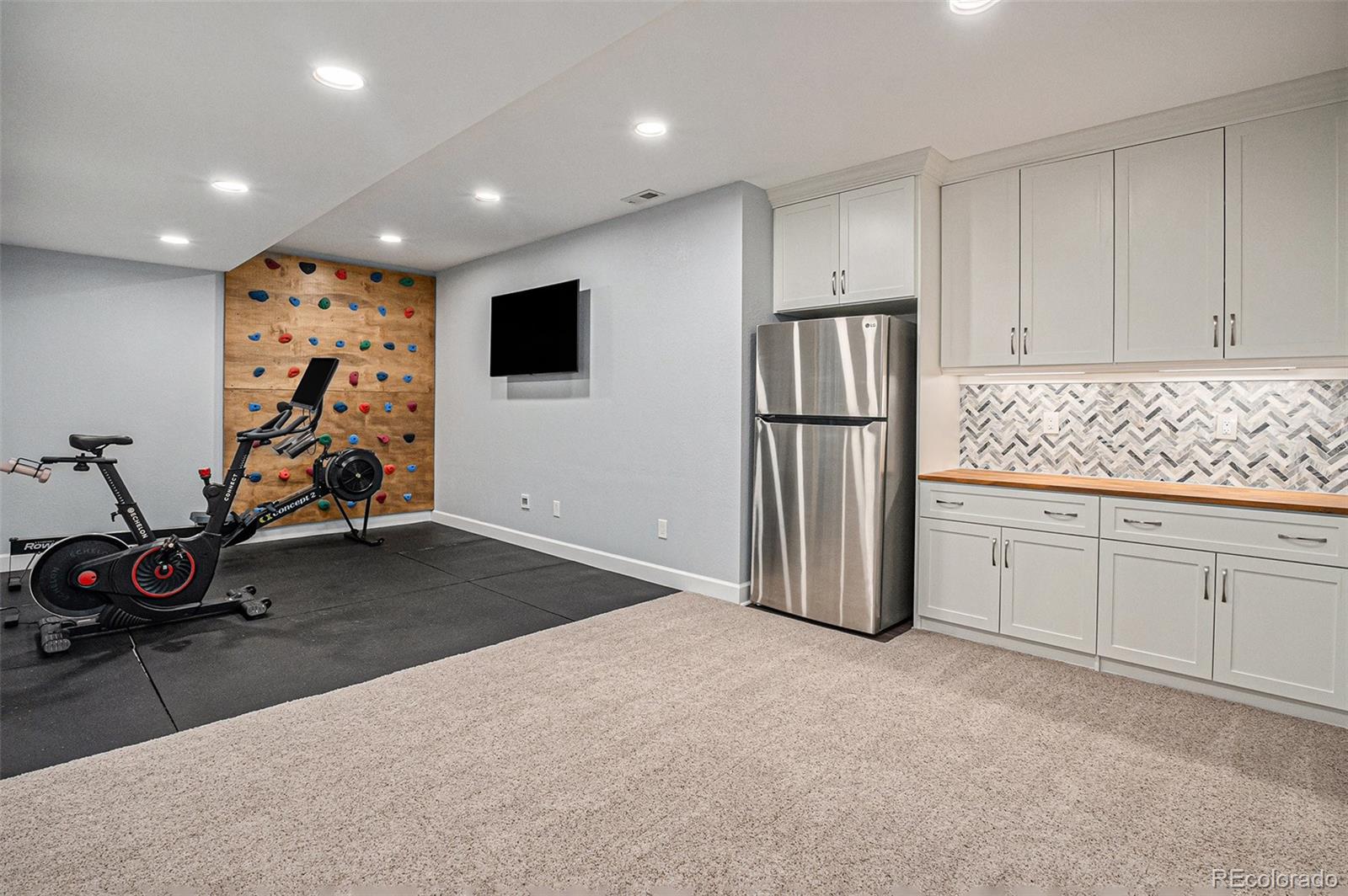 MLS Image #21 for 8052 e 49th place,denver, Colorado