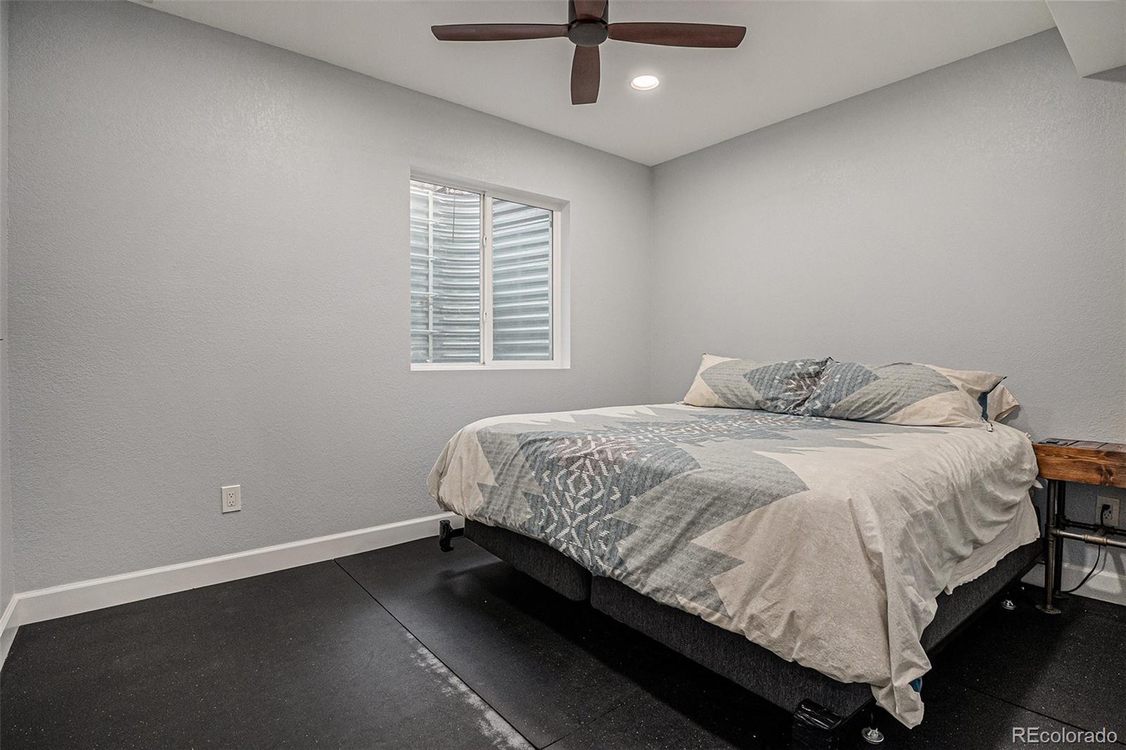 MLS Image #22 for 8052 e 49th place,denver, Colorado