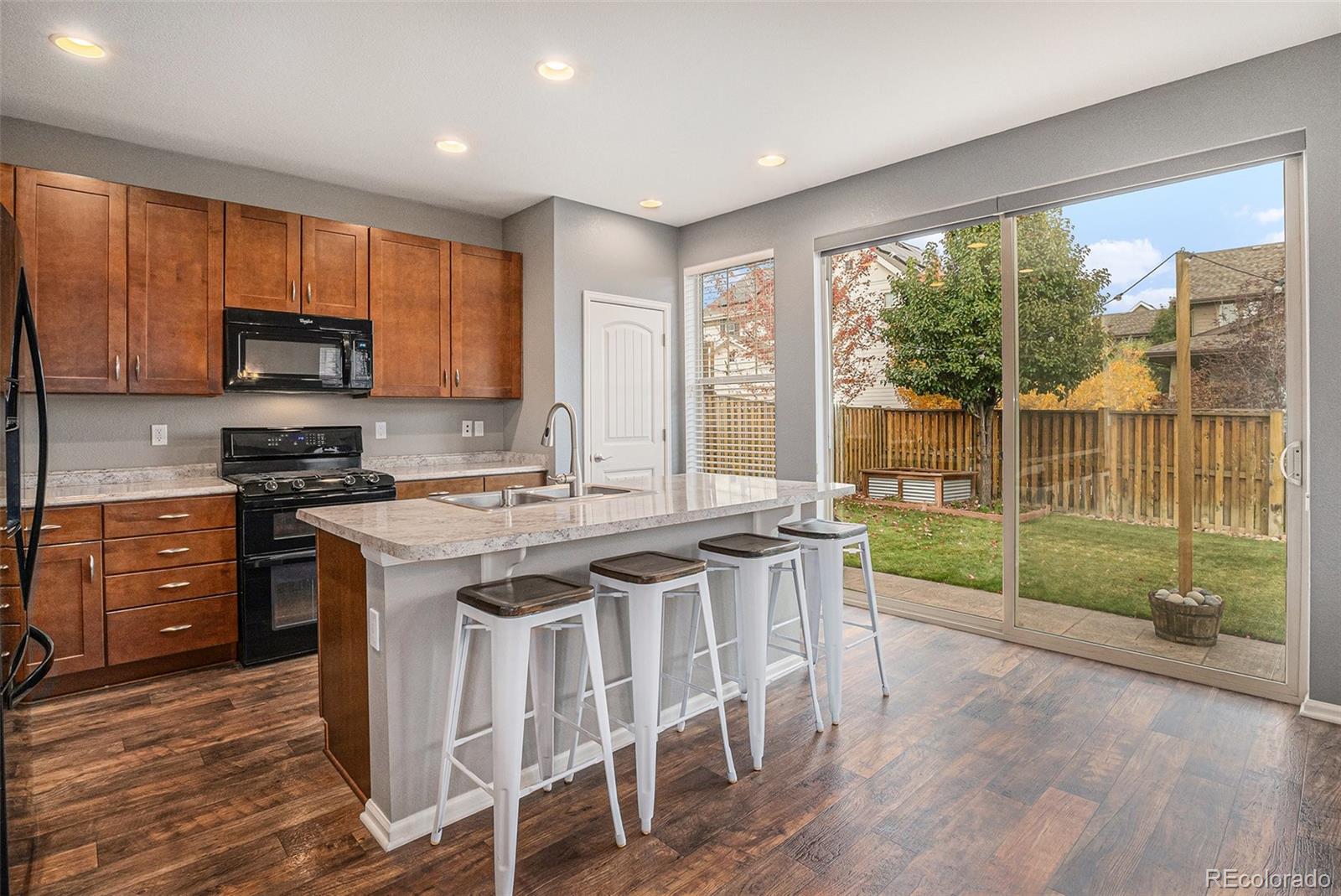 MLS Image #5 for 8052 e 49th place,denver, Colorado