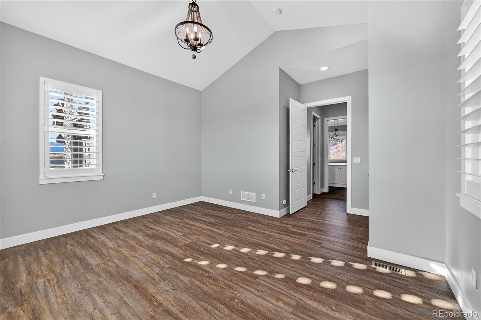 MLS Image #31 for 4006  mesa top drive,monument, Colorado