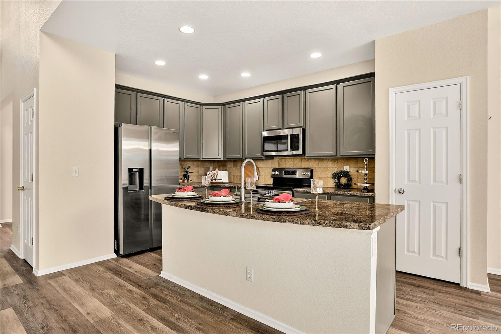 MLS Image #12 for 465 n flat rock street,aurora, Colorado