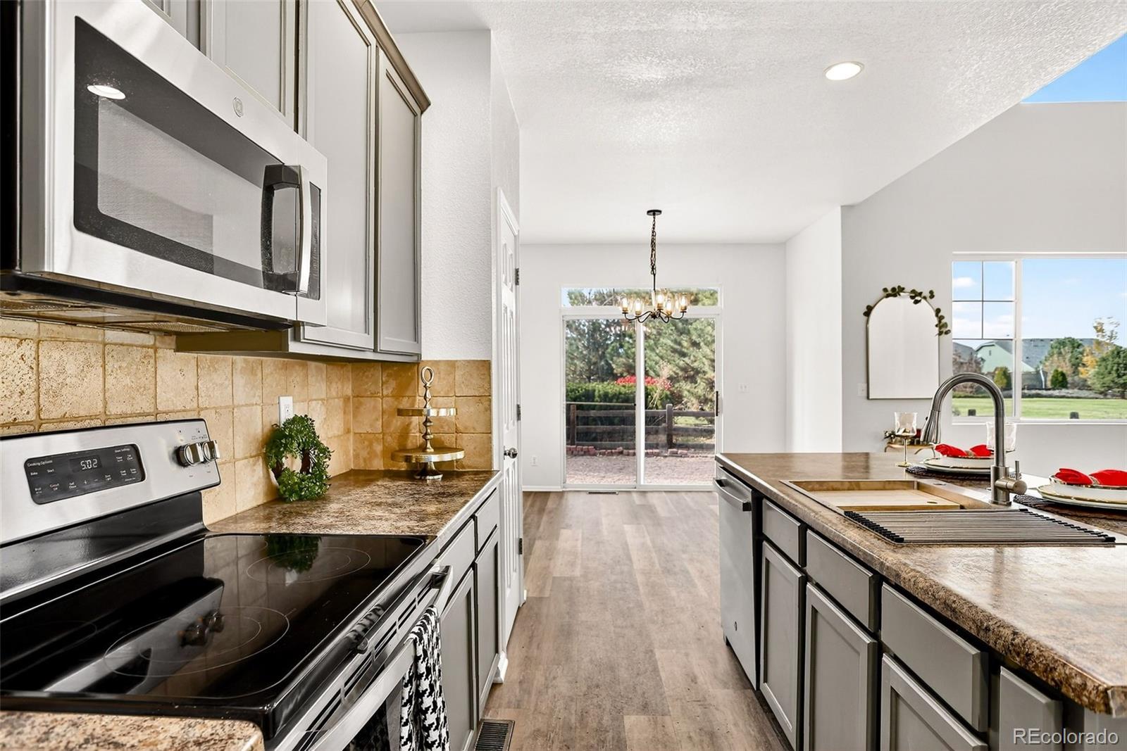 MLS Image #13 for 465 n flat rock street,aurora, Colorado